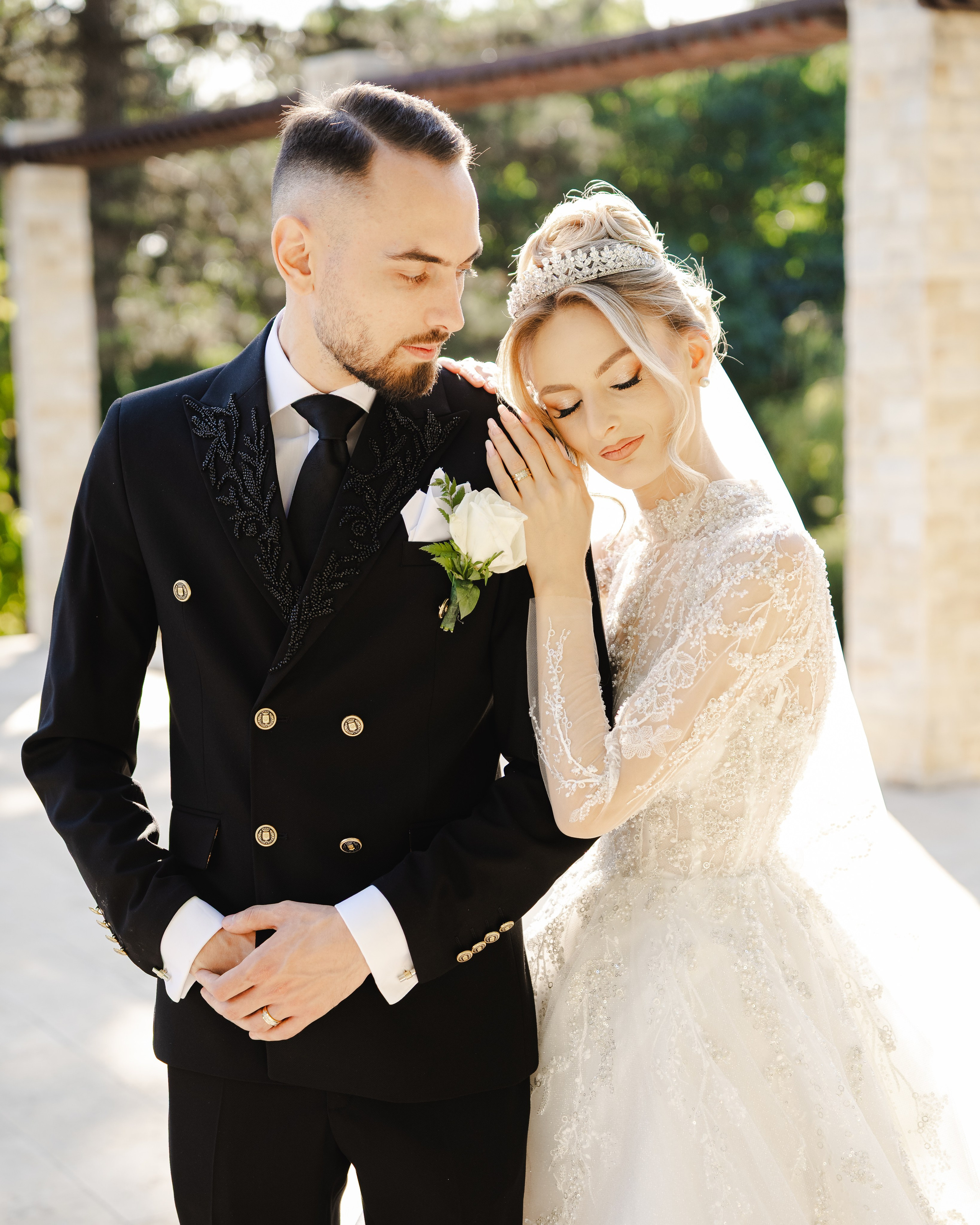 Contact pachet standard +. Alin Lozovanu — Fotograf de Nuntă Iași