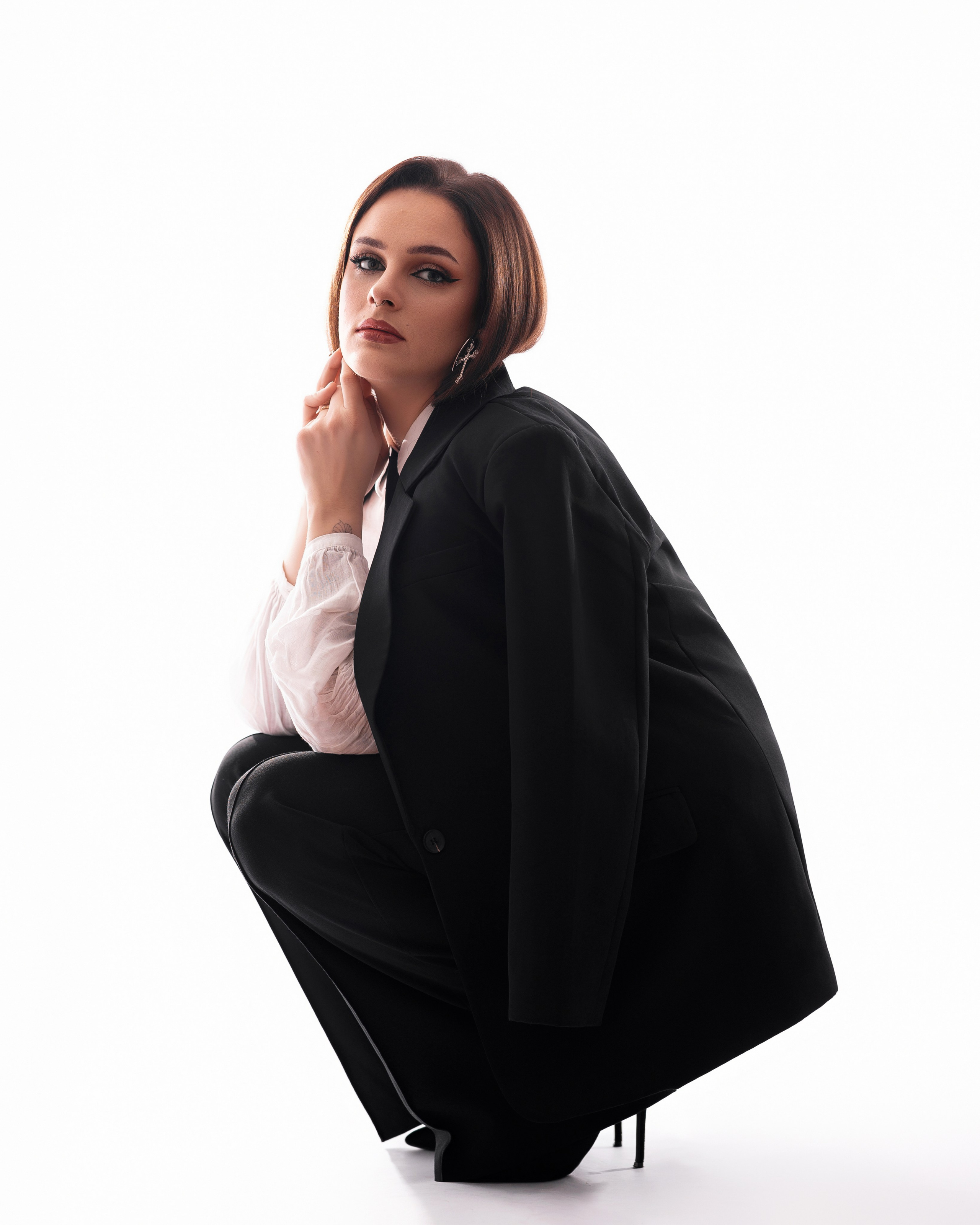 Feminine & Fashion. Home