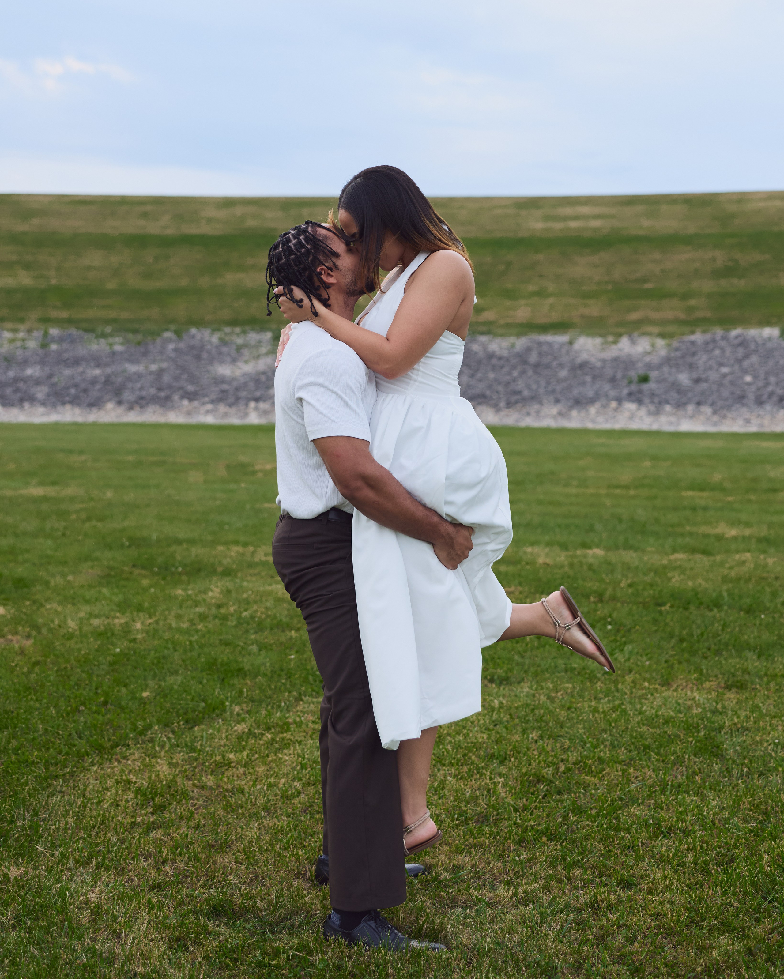 Alum Creek Engagement Photos | Columbus Ohio Photographer