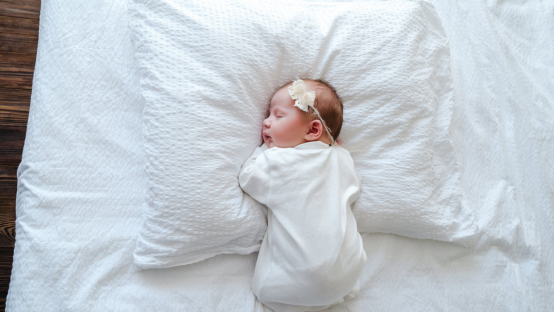 Bébé Newborn Photographer in Copenhagen