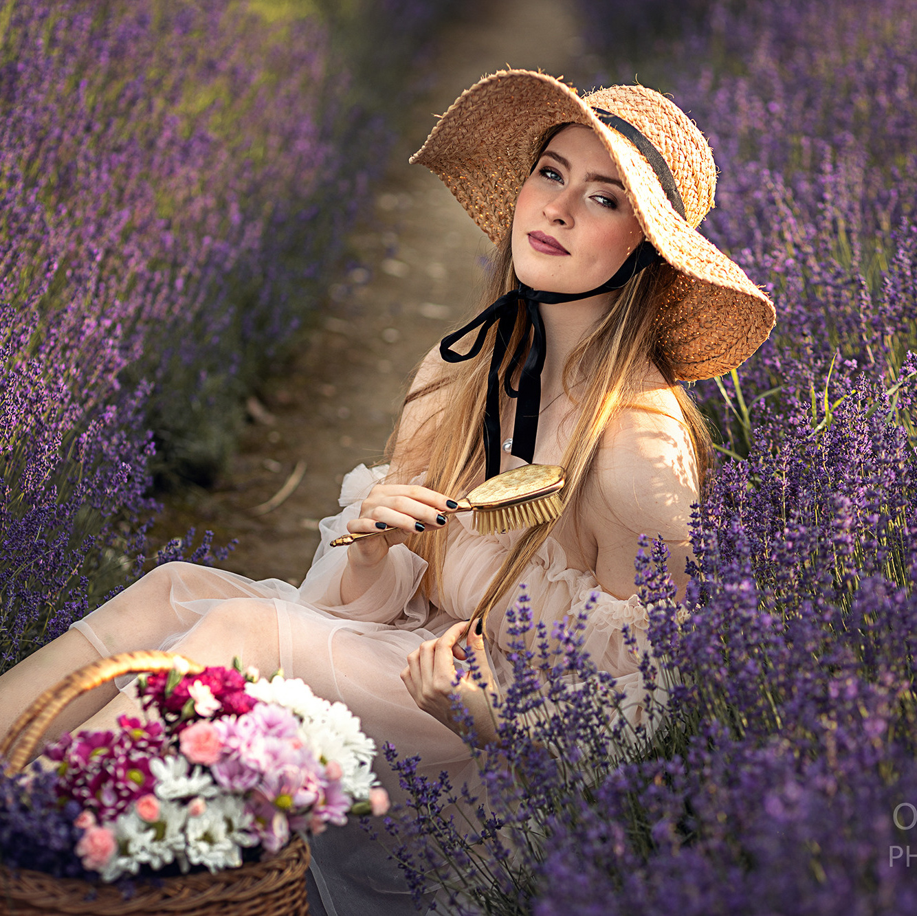 Hitchin Lavender photoshoot. Stevenage, Hertfordshire family and newborn photographer