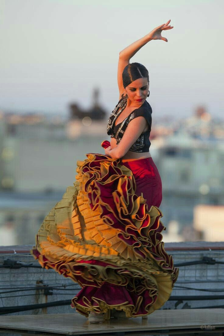 💃🏻 Bailando la vida. Yuliia Foto