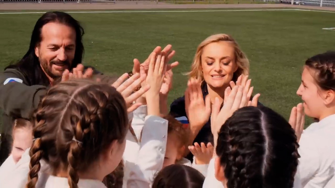 Лала-лала-лала-Лаланн. Natalia Bogdanovska. Films et photographie corporate en France