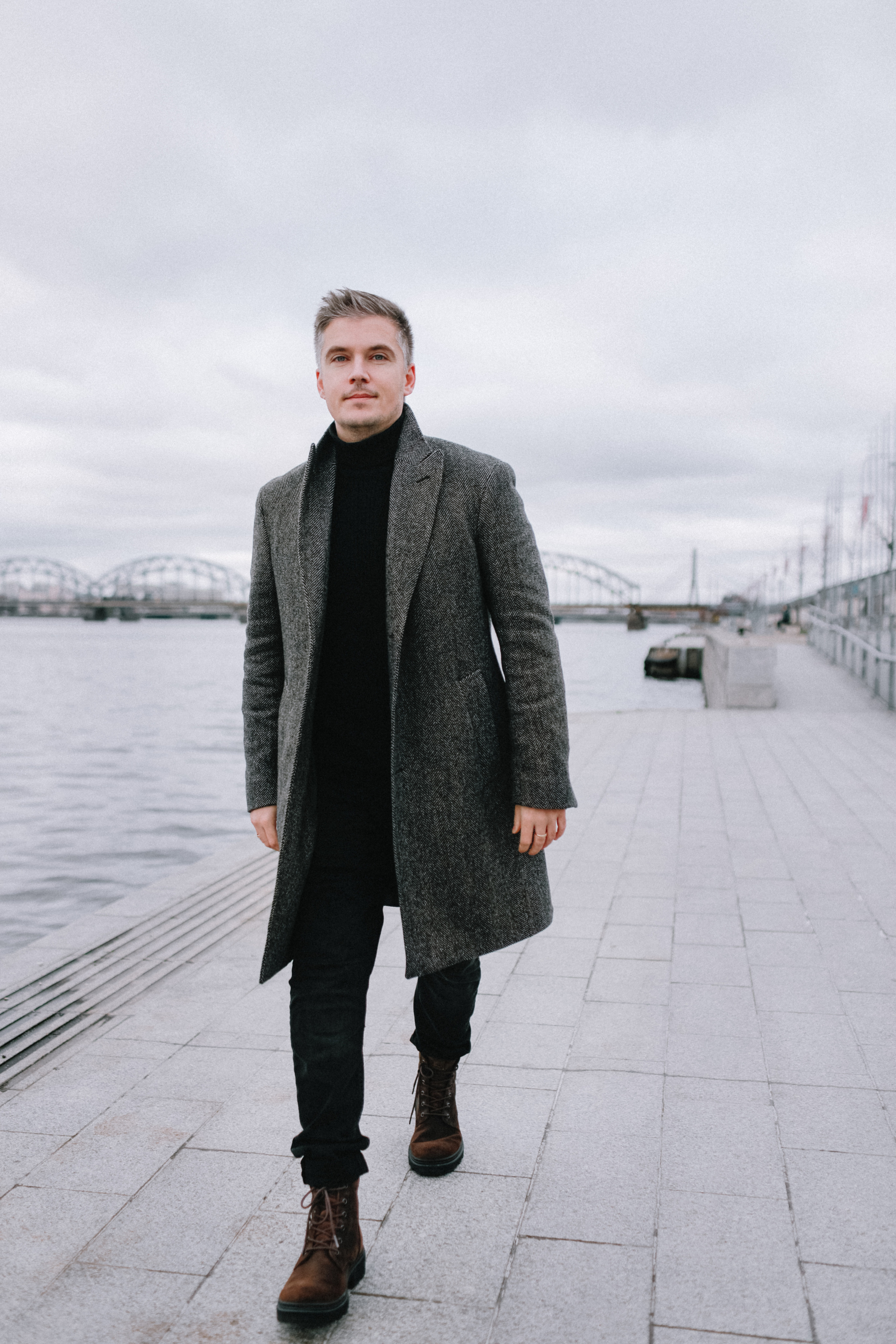 Контакты. Свадебный фотограф в Риге Руслан Федюшин