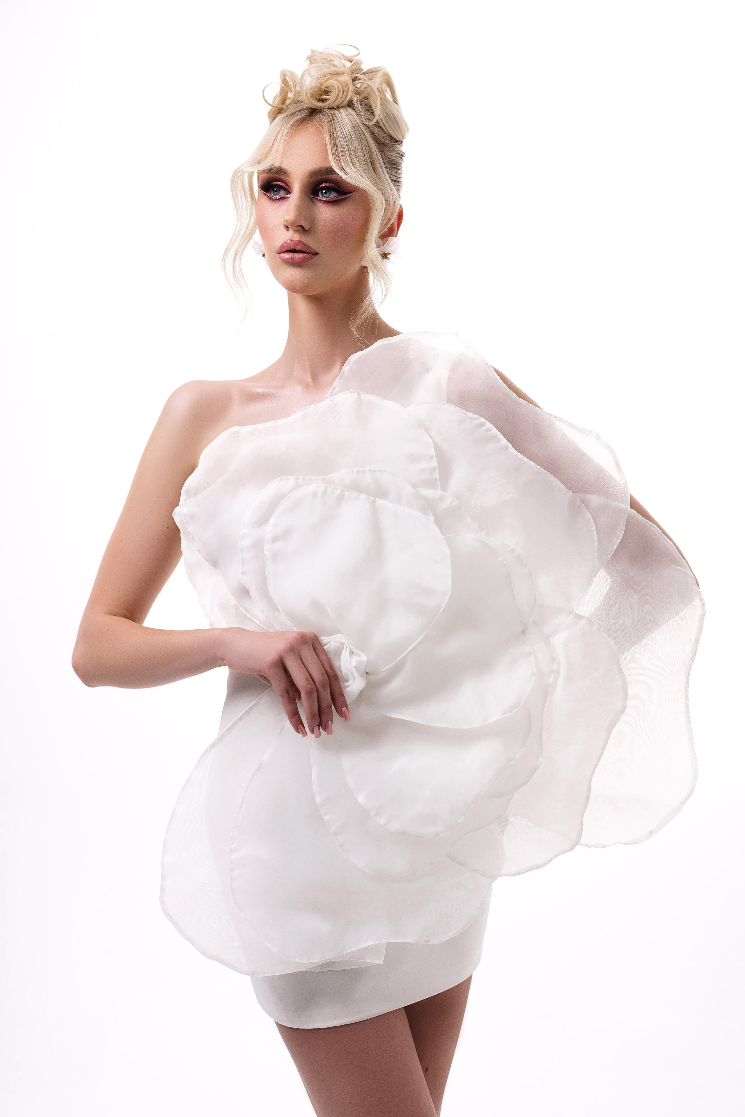 Аренда платьев Рига. Портретный и свадебный фотограф Алина Мур Рига