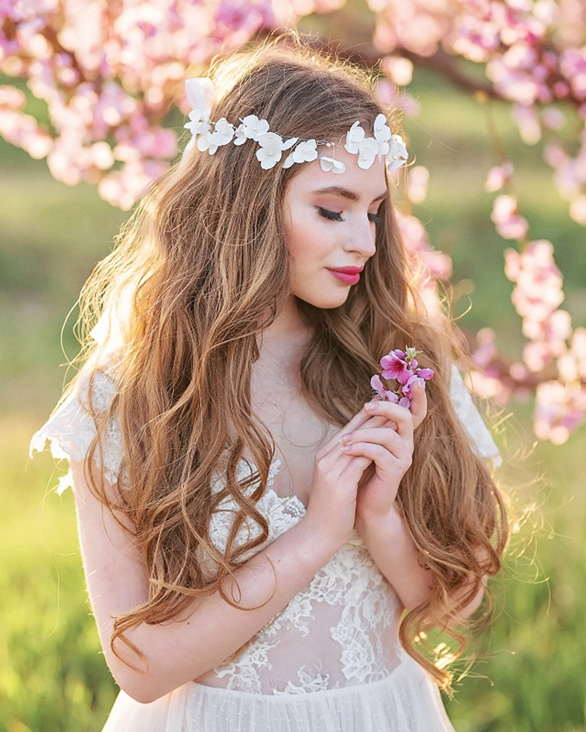 Sesión de fotos en los campos de melocotoneros en flor. Barcelona Photographer | Studio & Outdoor Photo Sessions | Svyatoslav Usmyal