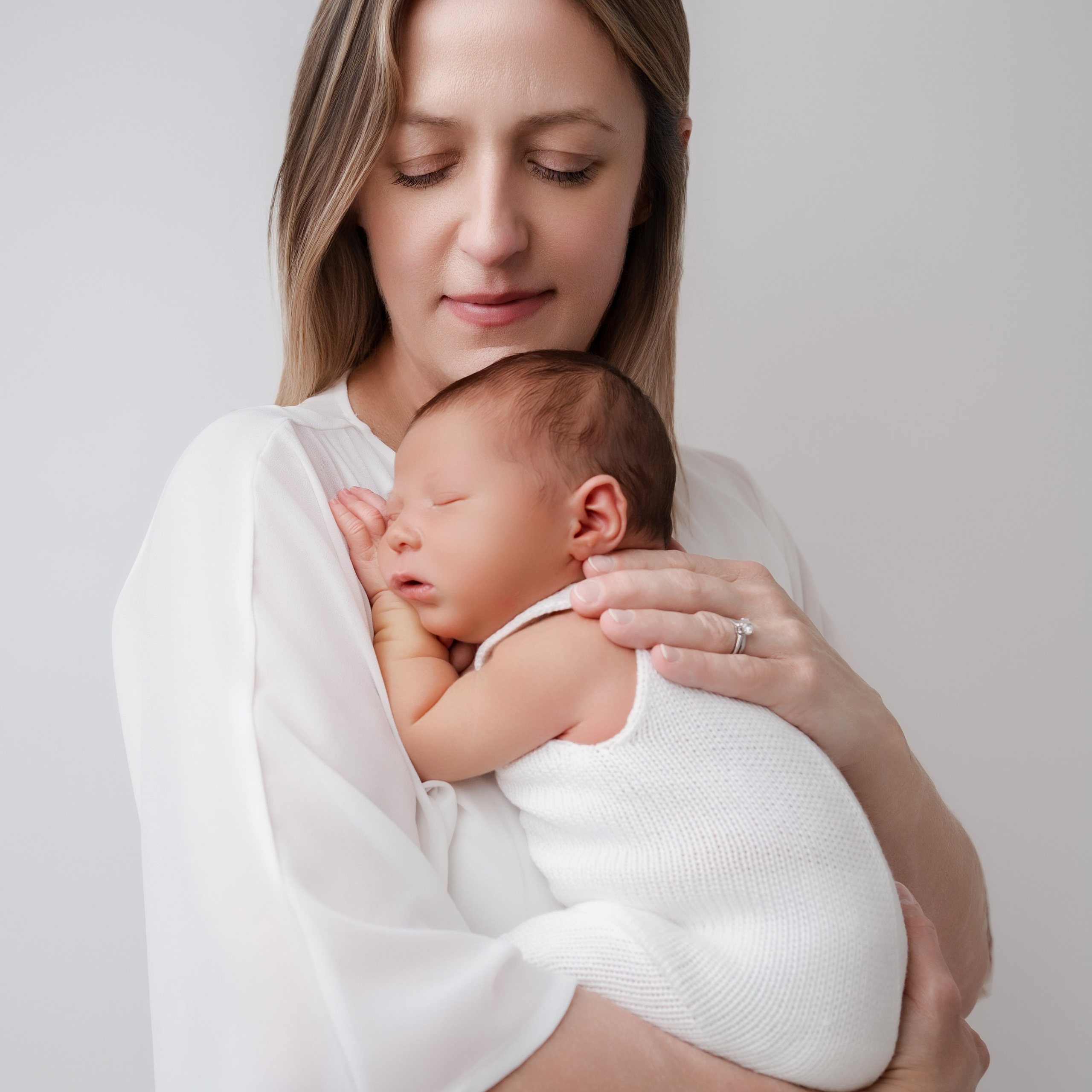 Newborn, Maternity & Family Photographer Dublin | Ana Boicenco
