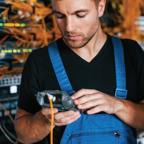 Servicii. Kit Tech Solution - retele de fibra optica