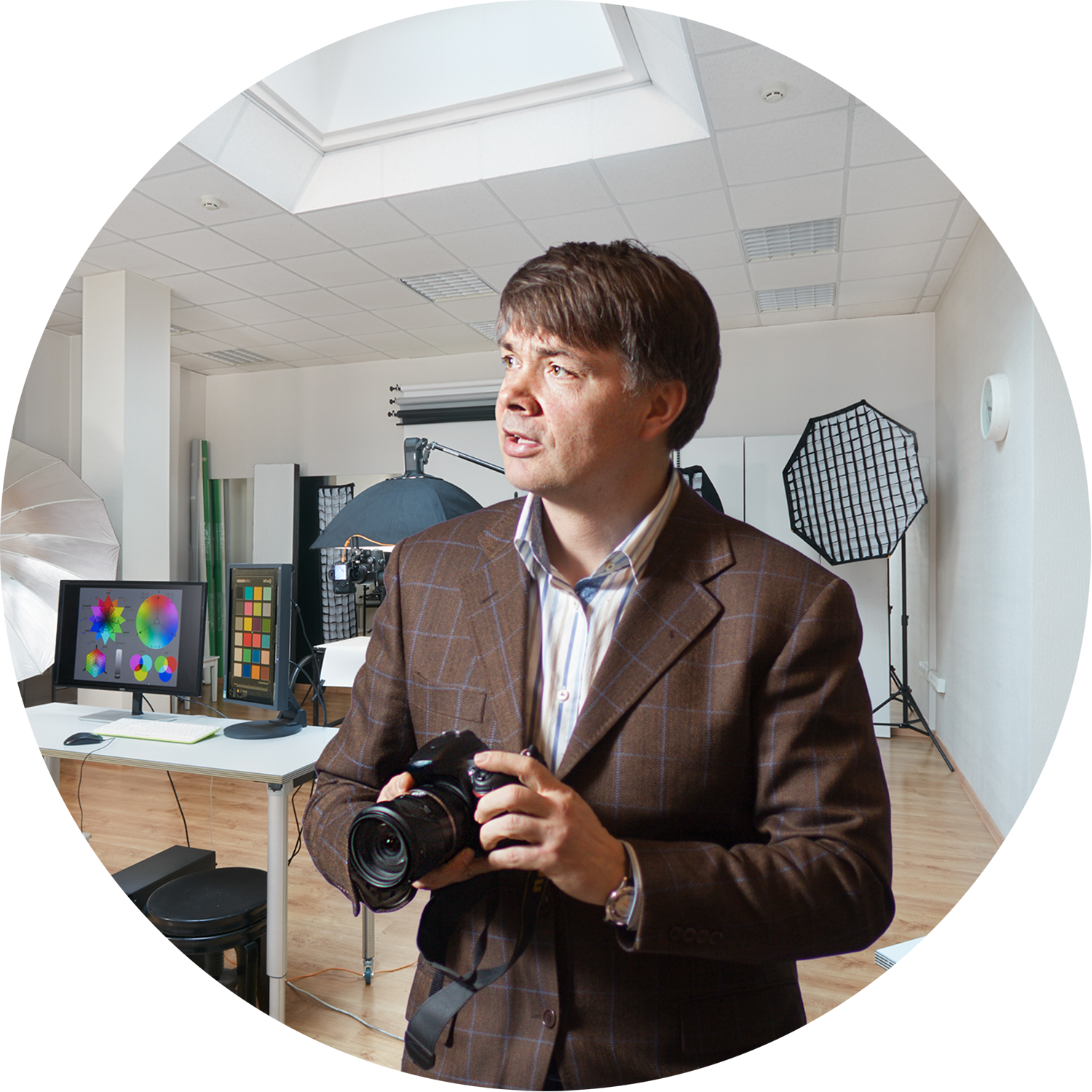 1. LĪMENIS. Fotokursi fotostudijā Rīgā. Profesionāls fotogrāfs Aivars Tipsis