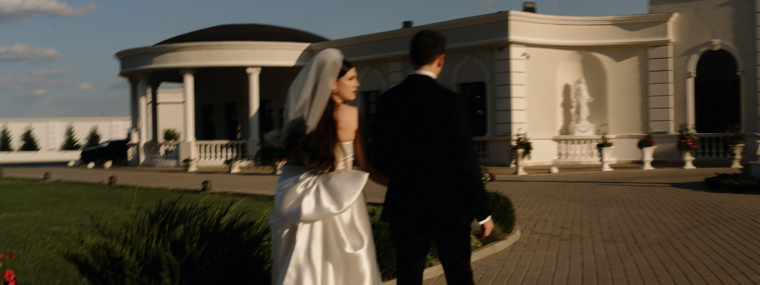 Georgiana & Daniel. STORYCATCHERS