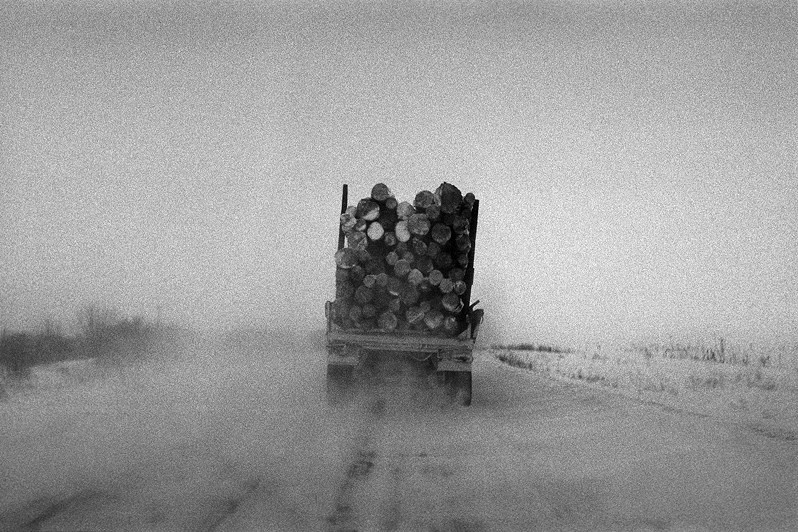 © Misha Maslennikov, photographing the steppe