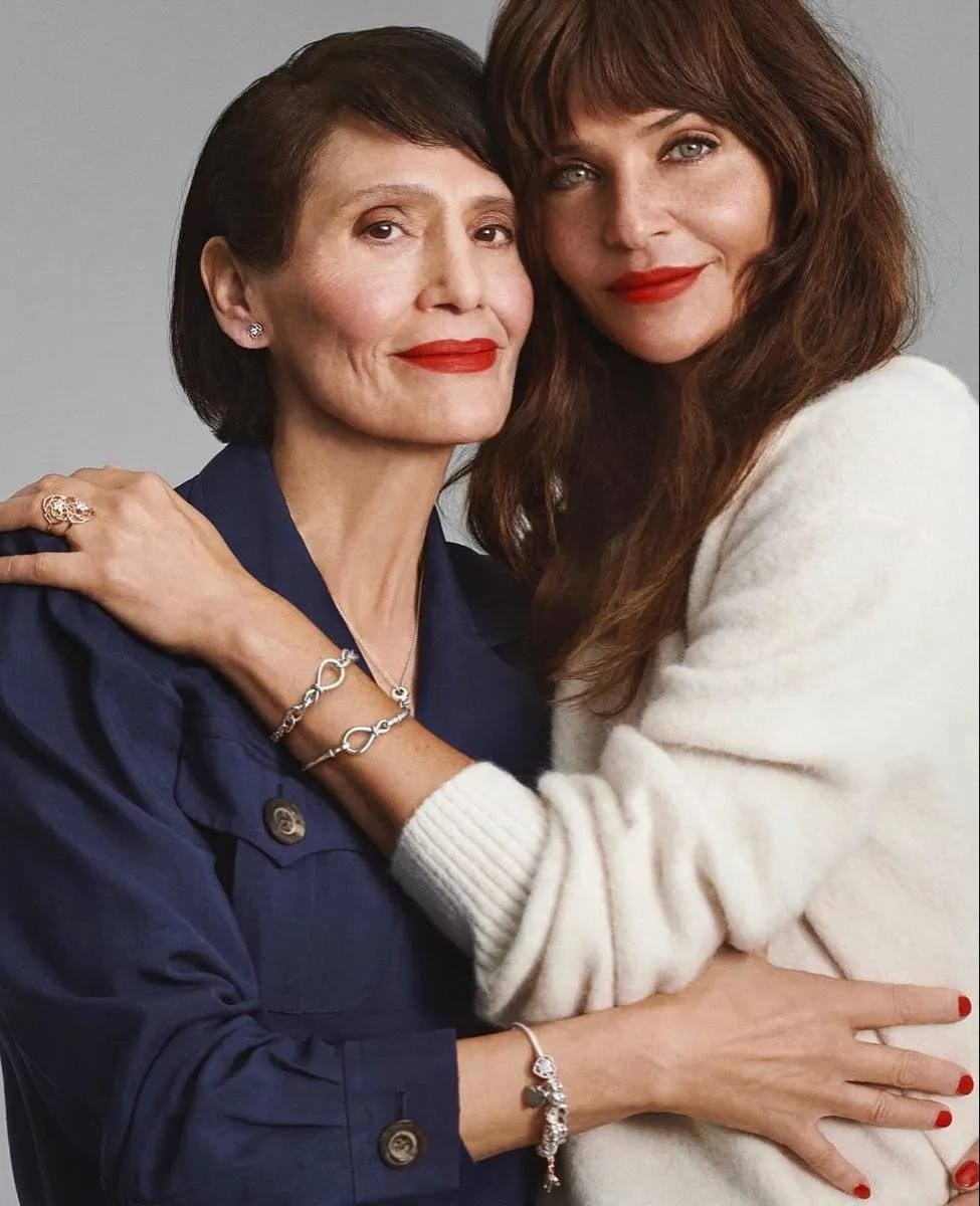 MOODBOARD MAMME E FIGLIE