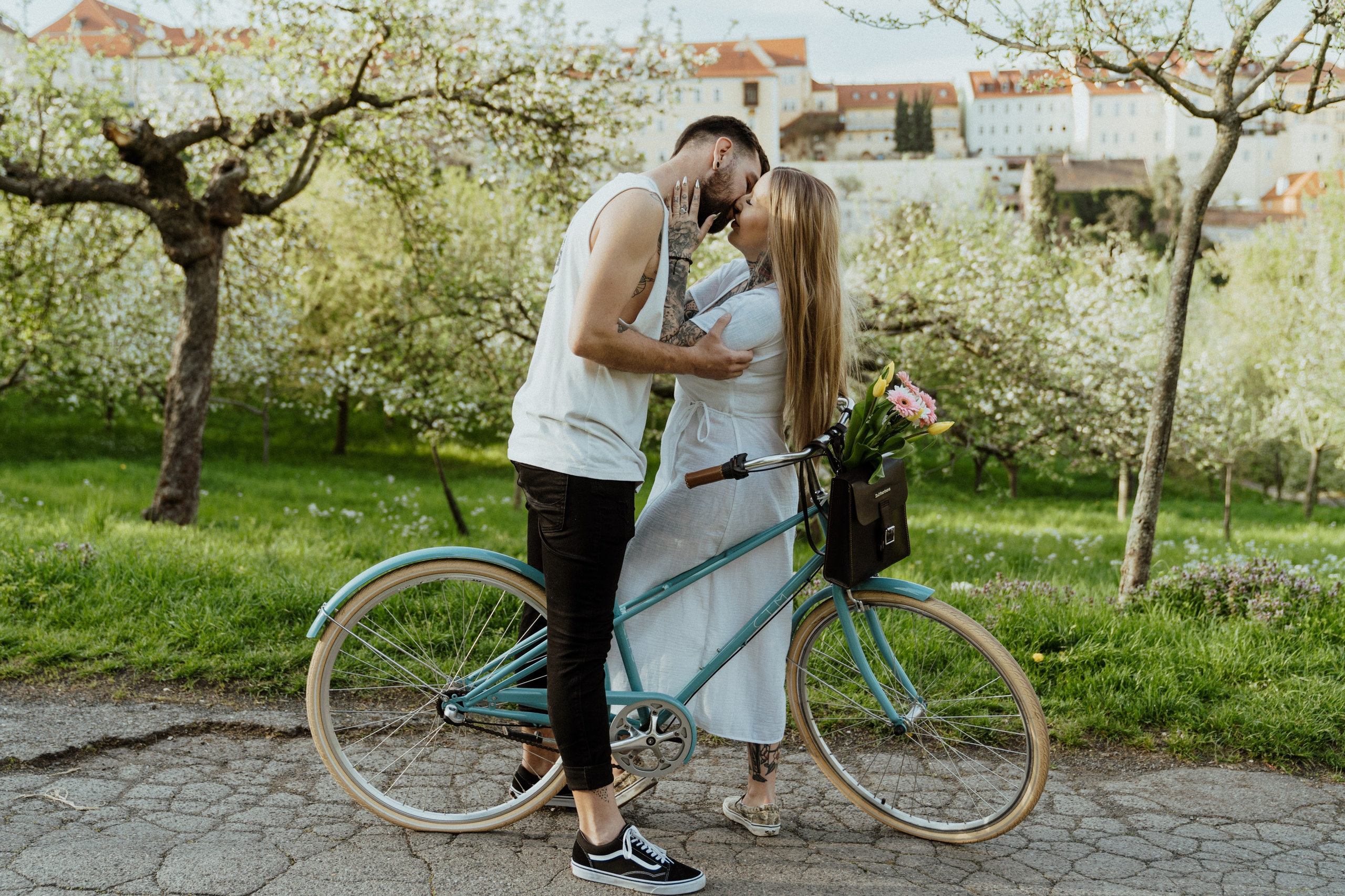 Couples. Jana Holubová | Wedding & Elopement Photographer in Prague