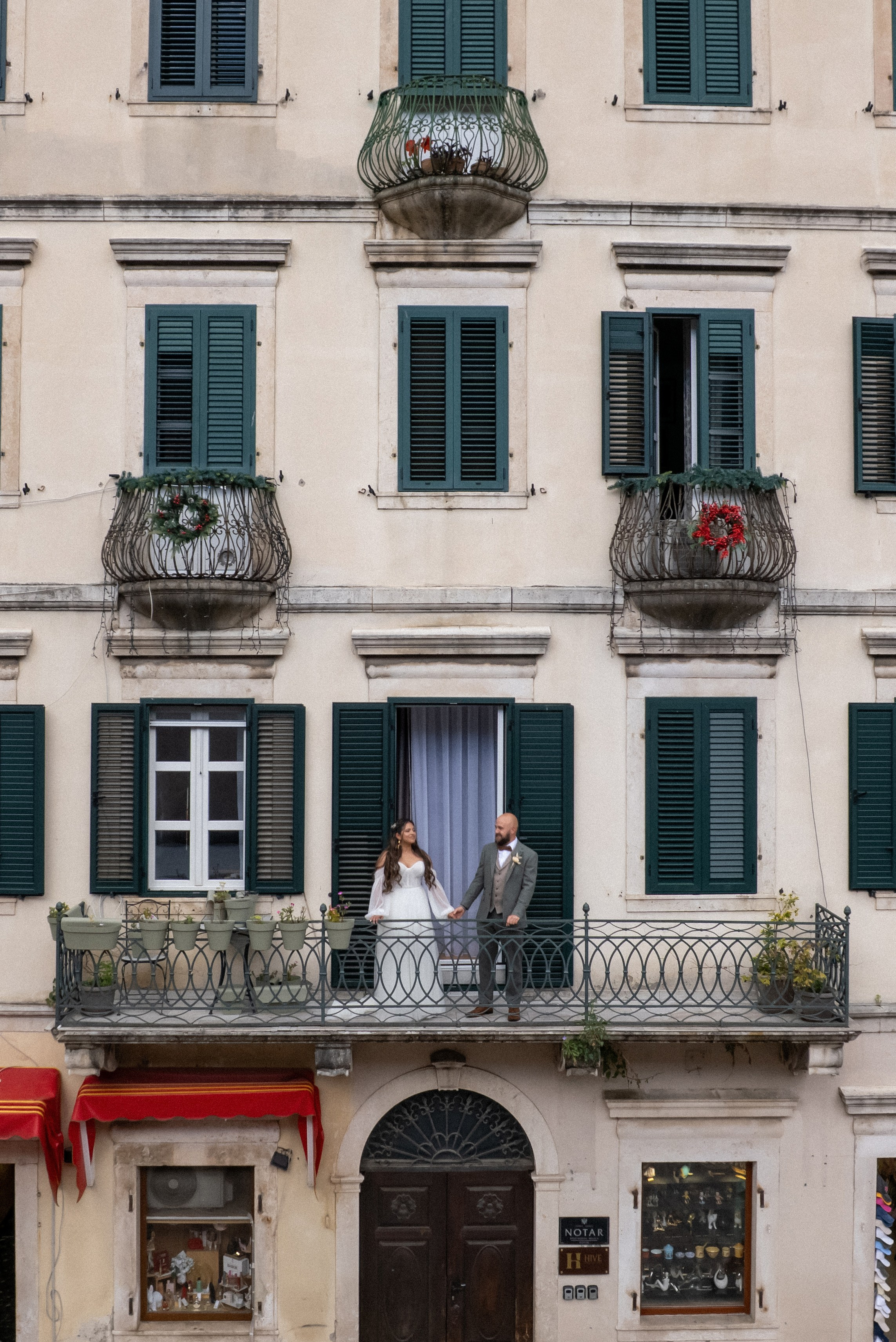 Elopement u Crnoj Gori: intimno vjenčanje udvoje. Fotograf i snimatelj u Crnoj Gori