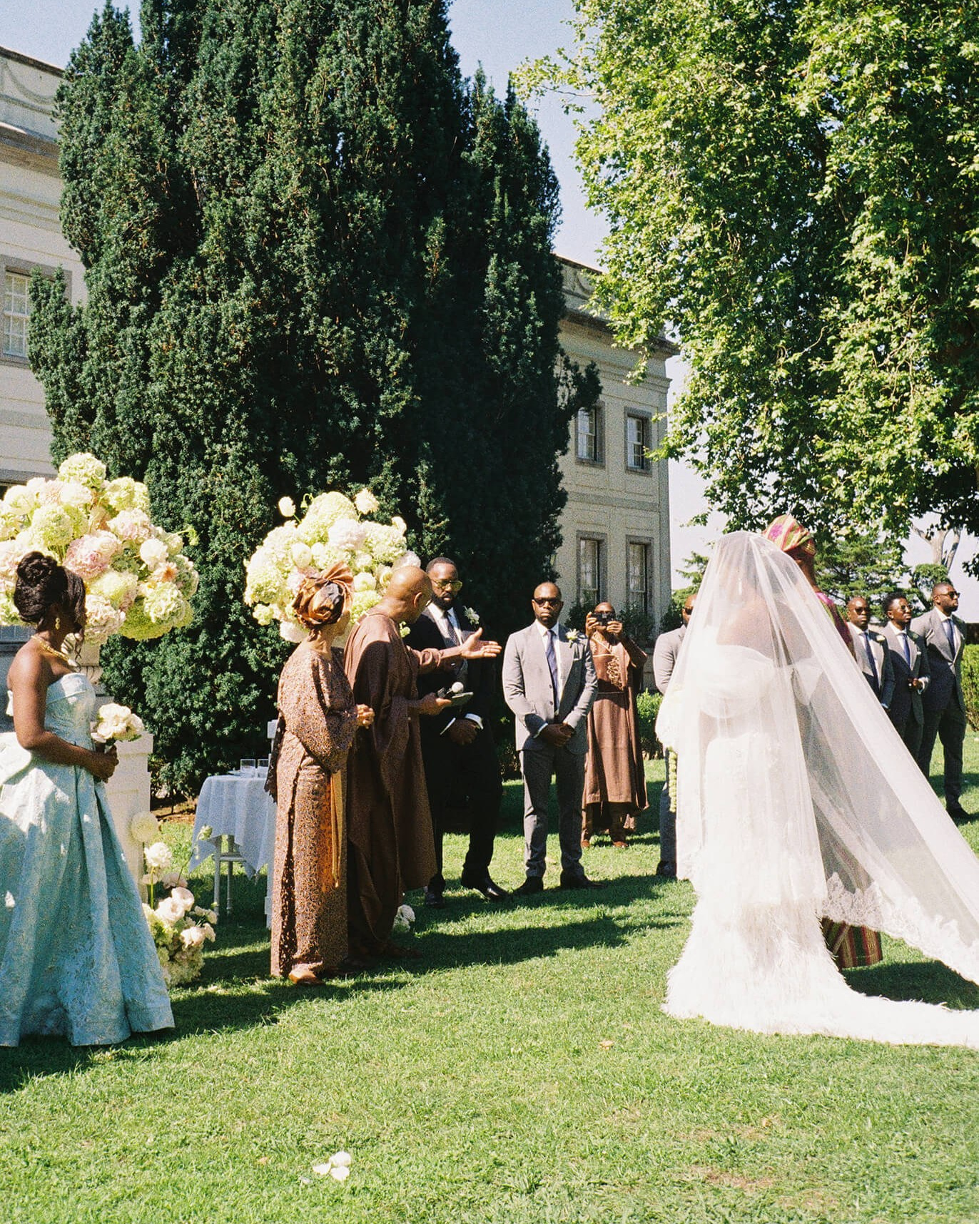 Nigerian Weddings in Italy & Portugal: Ultimate Guide. Wedding photographer in Europe. Based in Italy, Lake Como. Aesthetic elegant story-telling