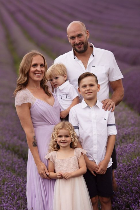 Фотопроєкт Лавандові історії в Городку