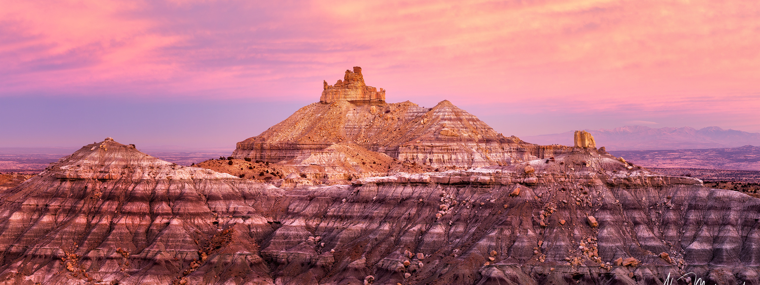 BADLANDS OF NEW MEXICO UNLIMITED. Terms & Conditions. Pet, Senior, Landscape, portrait studio, photographer in Miami and Sou