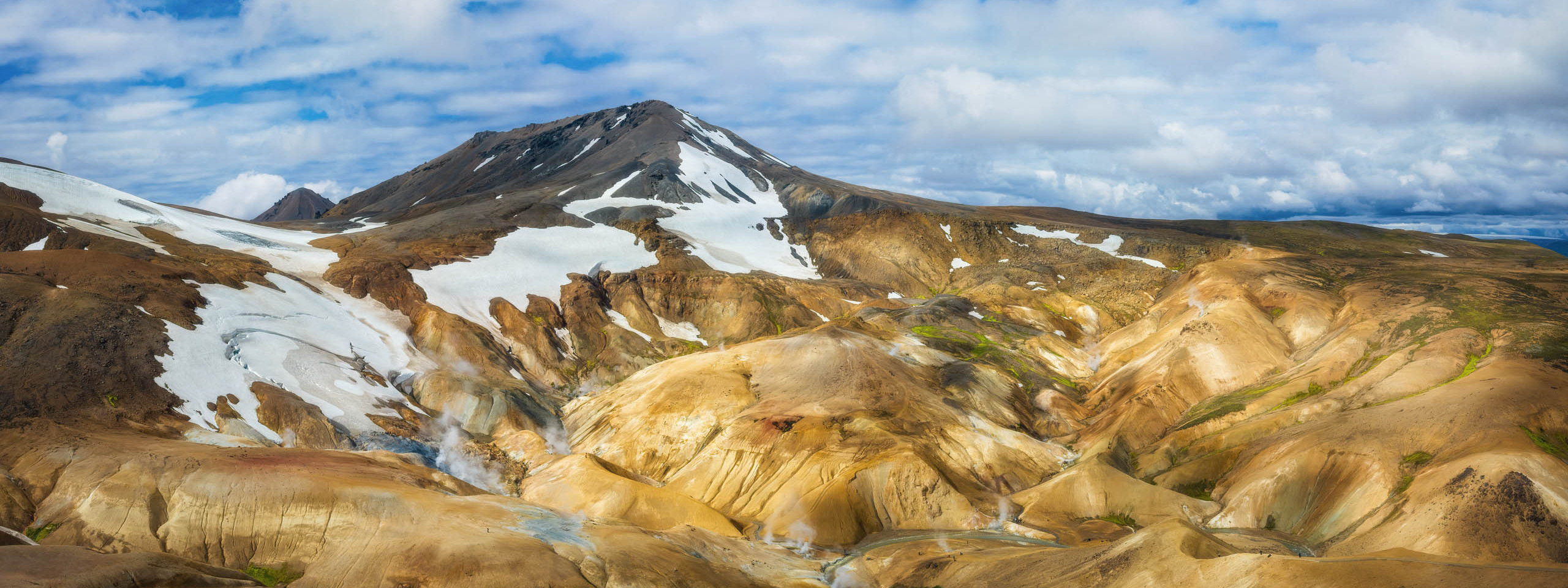 All Colors Of Iceland. Pet, Senior, Landscape, portrait studio, photographer in Miami and Sou