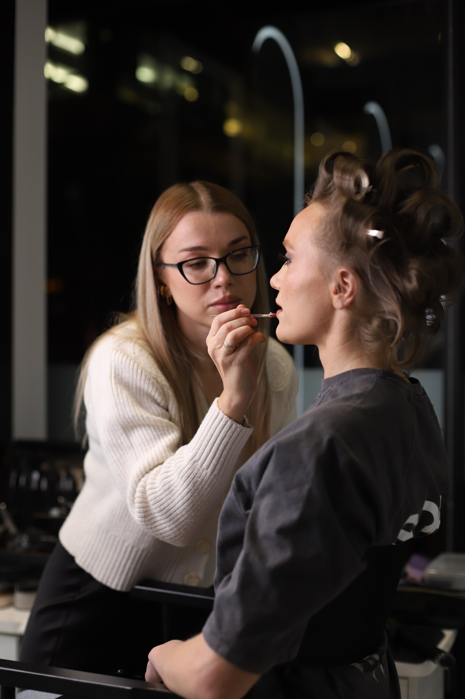 VALERIIA VIUNOVA individual shooting\love story\event\brand