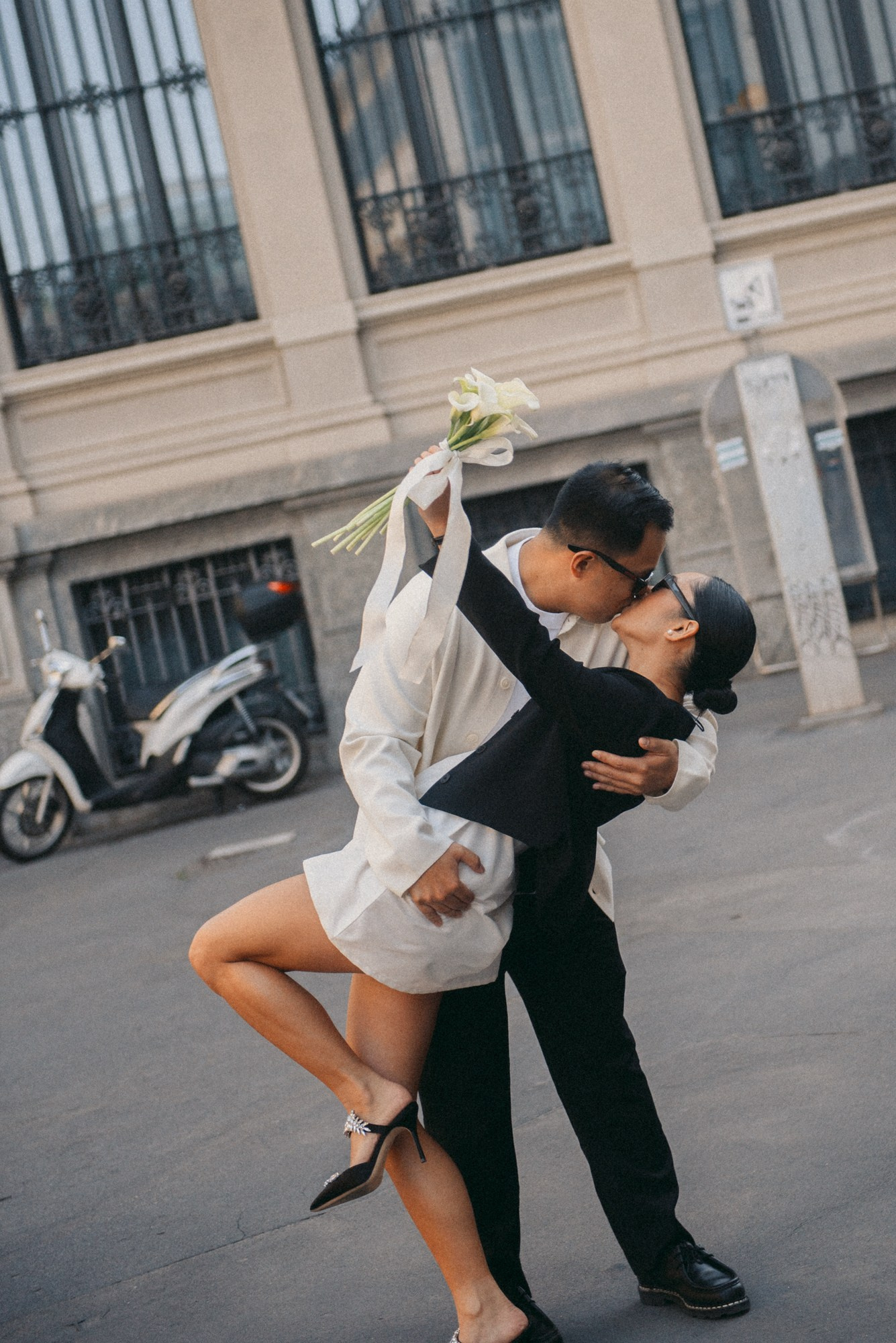 WHAT TO WEAR FOR YOUR PHOTOSHOOT IN ITALY. Anastasiia Buchinskaia Photographer in Milan