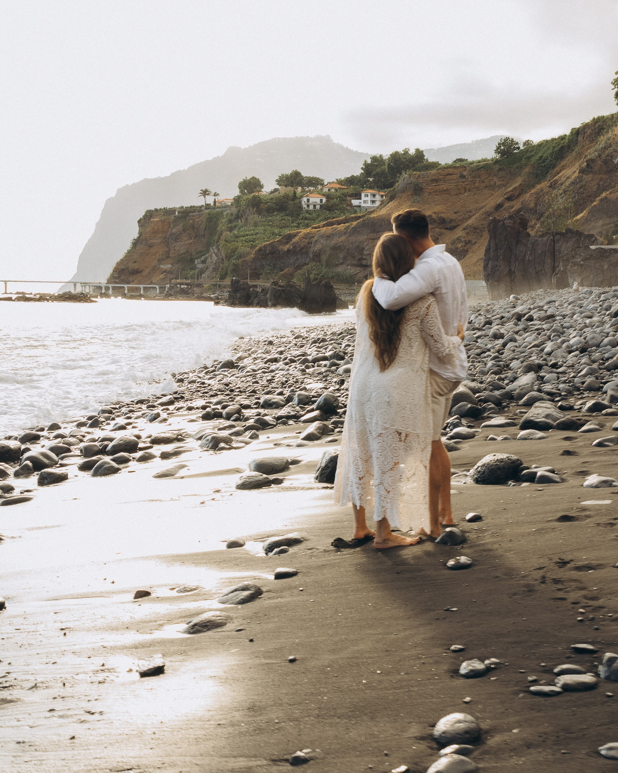 Photographer in Madeira — couple sessions, proposals, elopements and weddings. Authentic, emotional and cinematic photography