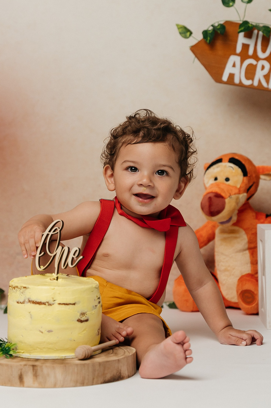 Cake smash outfits for boys. Newborn and family photographer. Hills District. Sydney