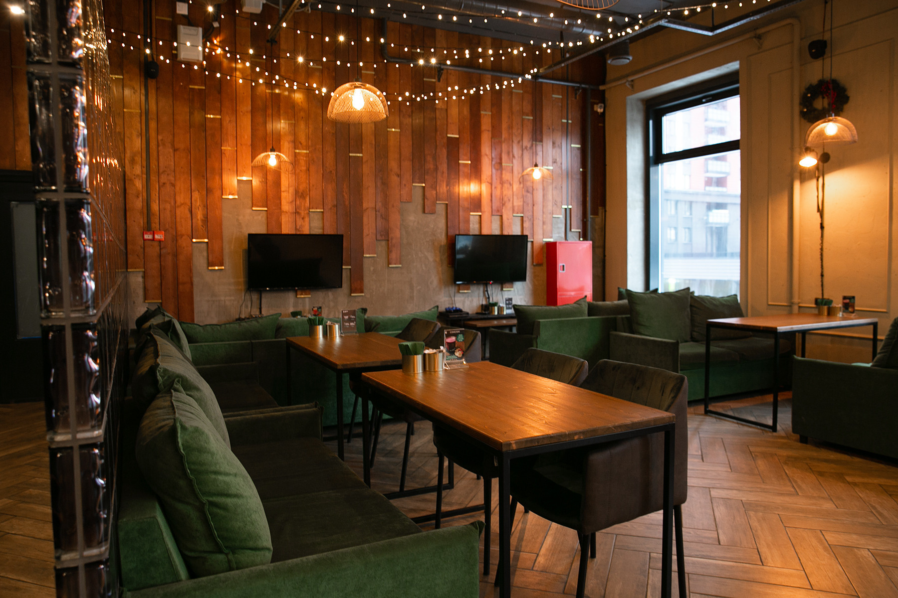 Разработка дизайна кальянной  —  «Endorphin Lounge»