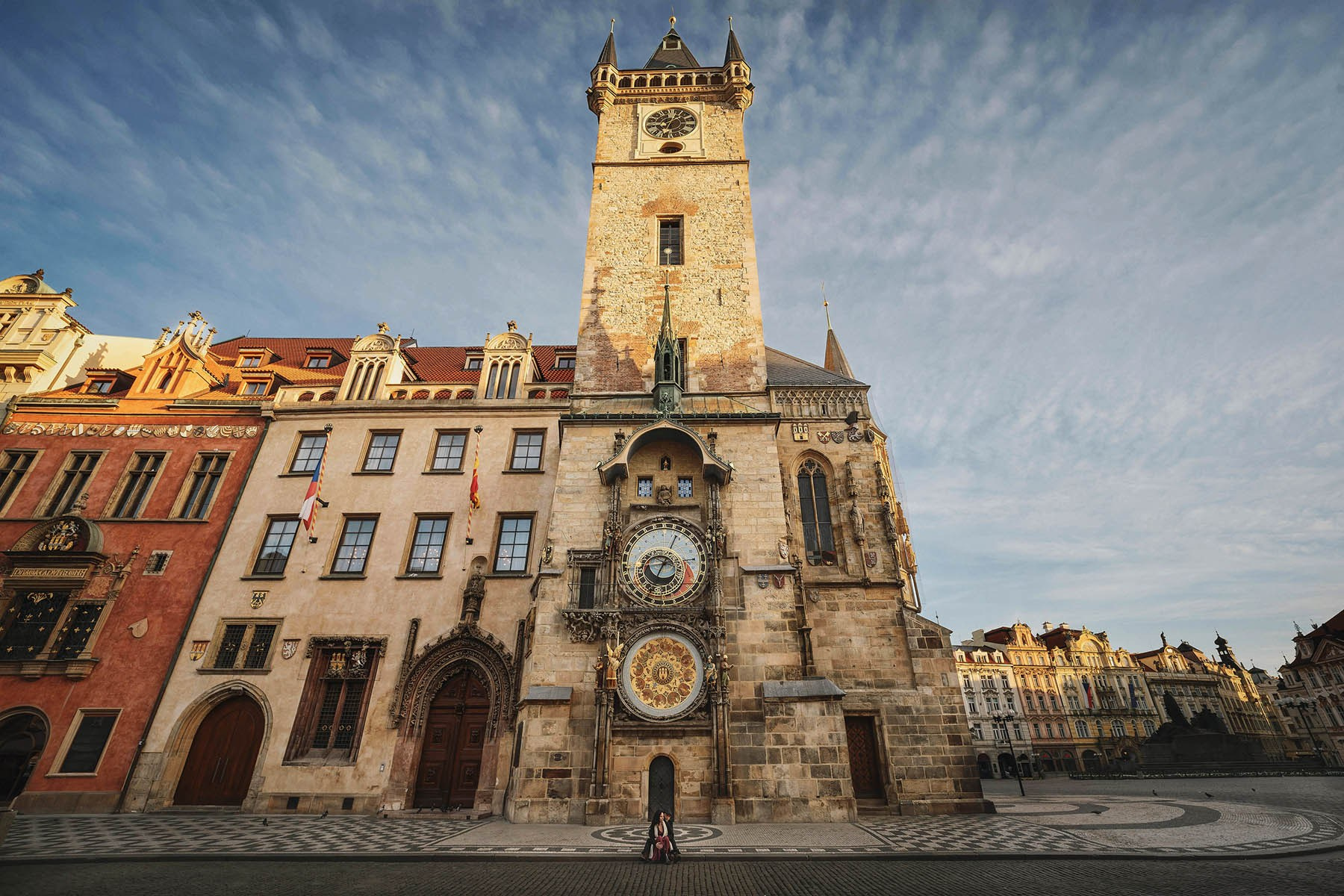 Aimee & Jonathan Sunrise Proposal on Charles Bridge, Prague | Engagement Photographer Prague