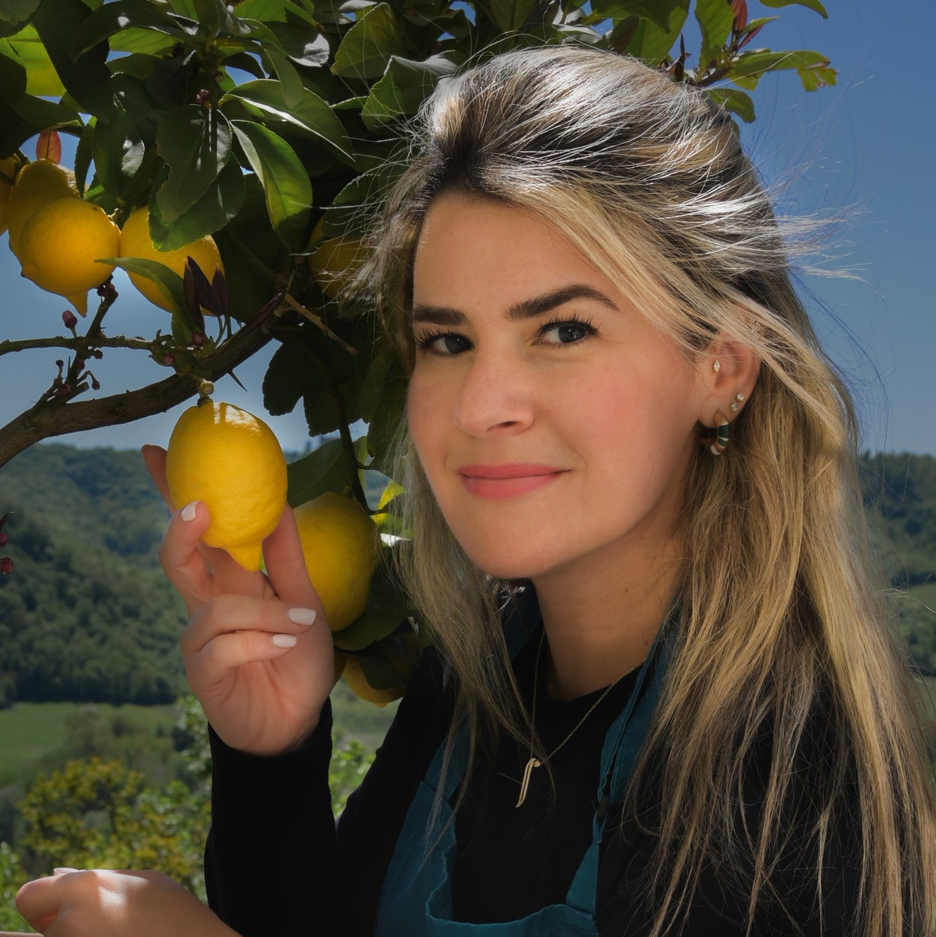 Sono Galina Ivanova fotografa di Milano&Torino, specializzata in ritratti di lavoro, contenuti per il personal brand, ritratti  di famiglia