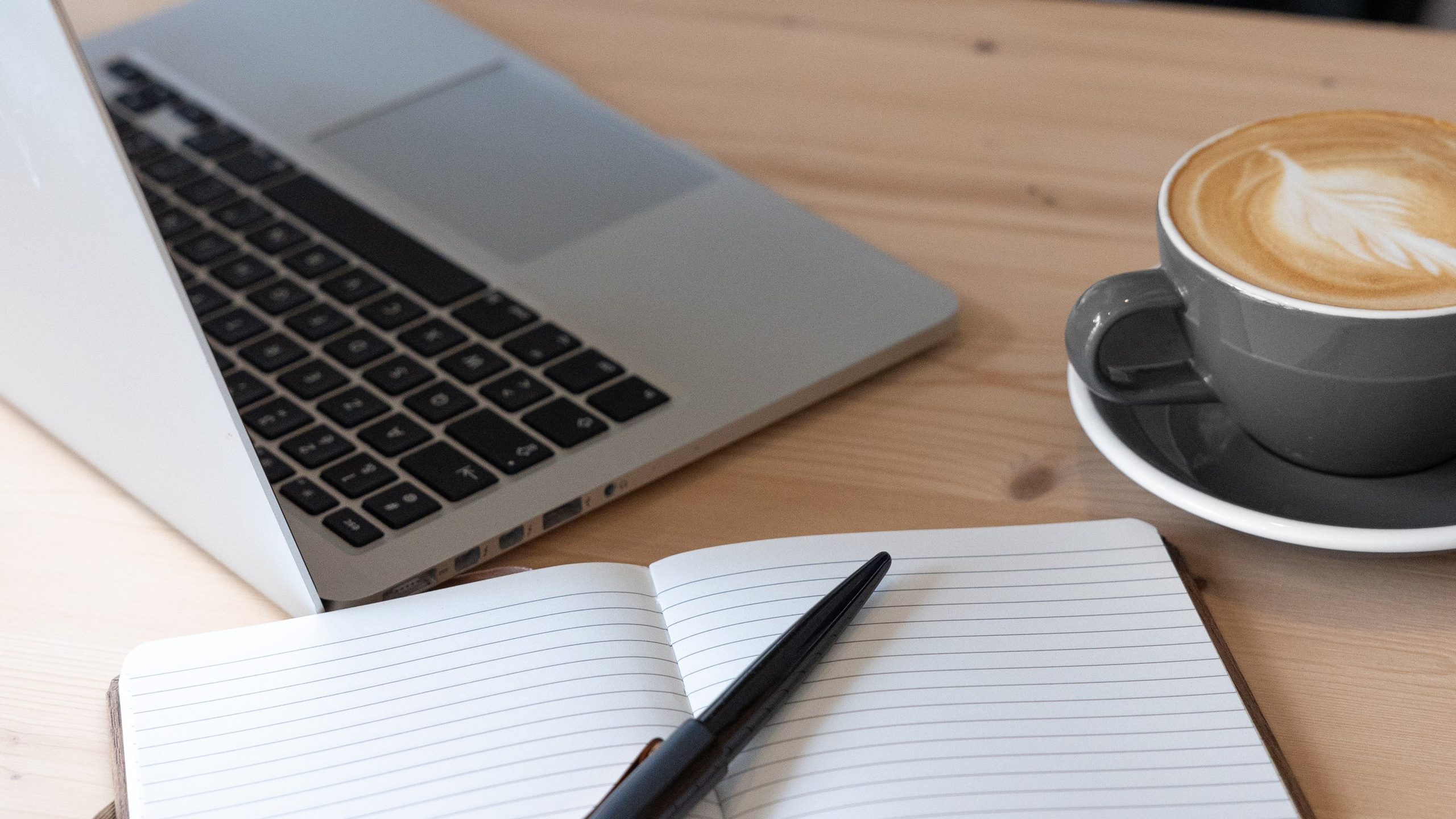 Eugénie Smirnova — Corporate Photographer | Toulouse & Southwest France. Eugenie Smirnova — wedding, corporate and lifestyle photographer in Toulouse and Southwest France