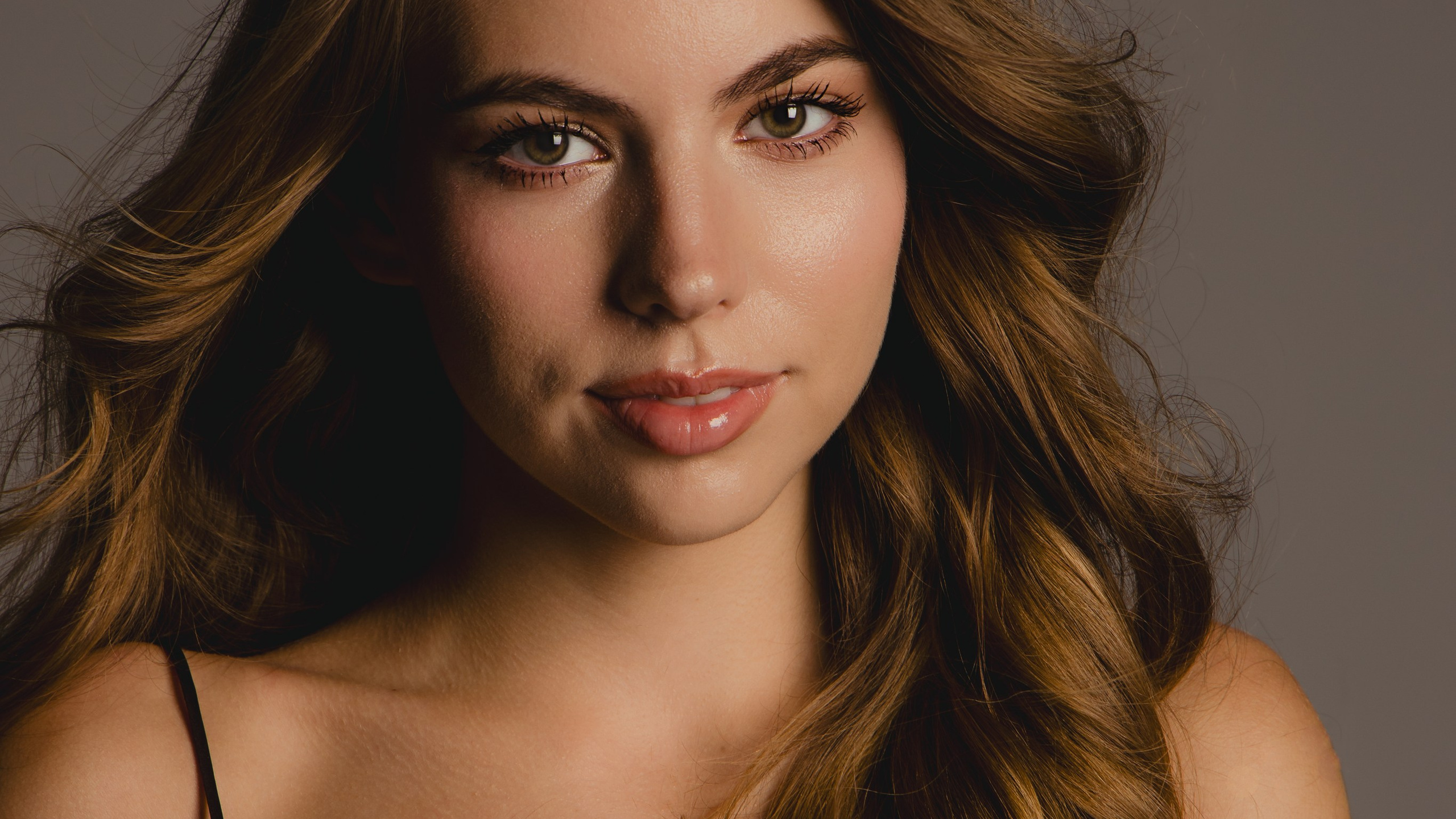 Ekaterina Sitnina|Portrait and storytelling photographer in Cyprus
