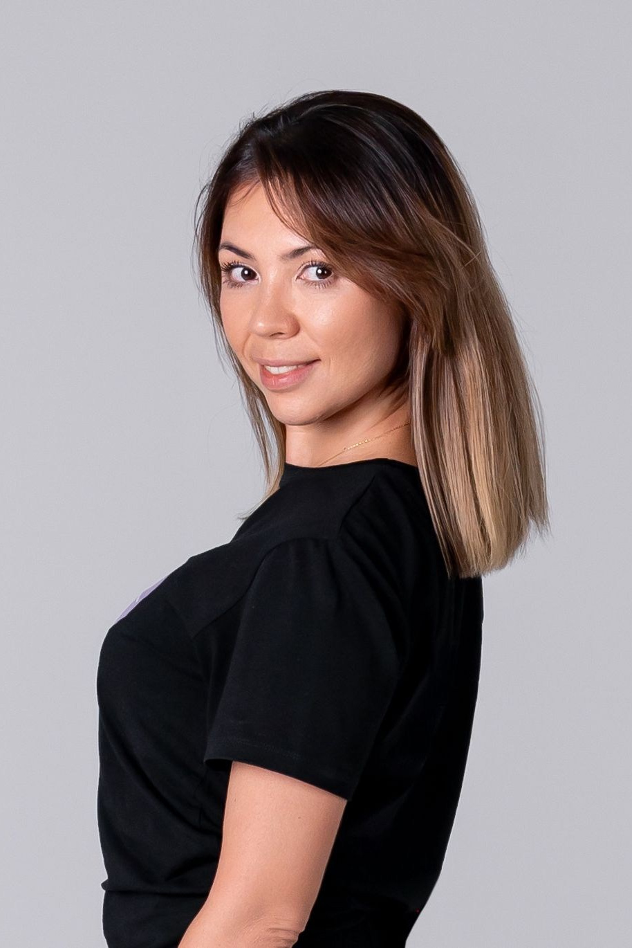 About me. Gymnastics and dance photography UAE by Kamilla Khasanova