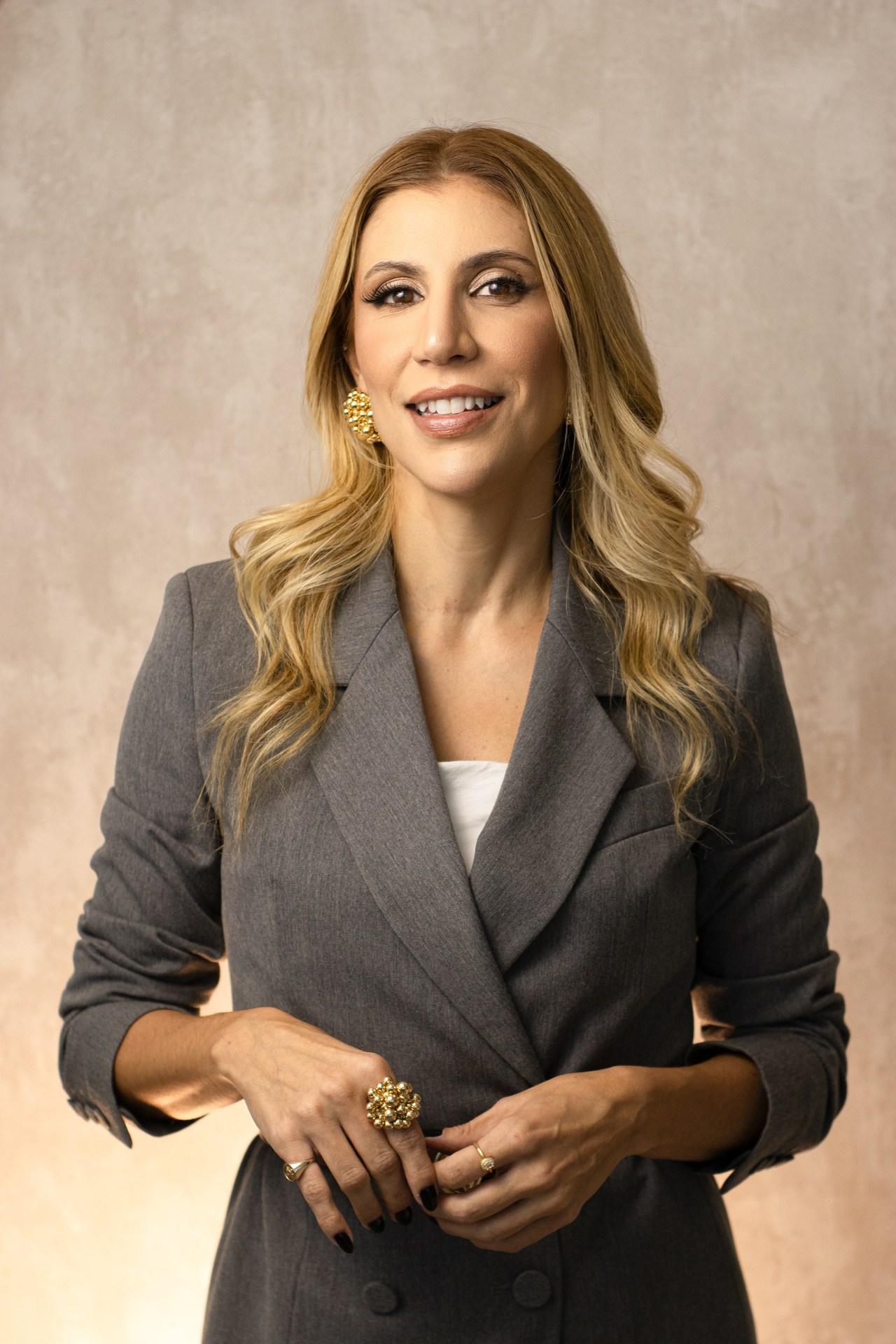 Dra. Gabriela Ewbank