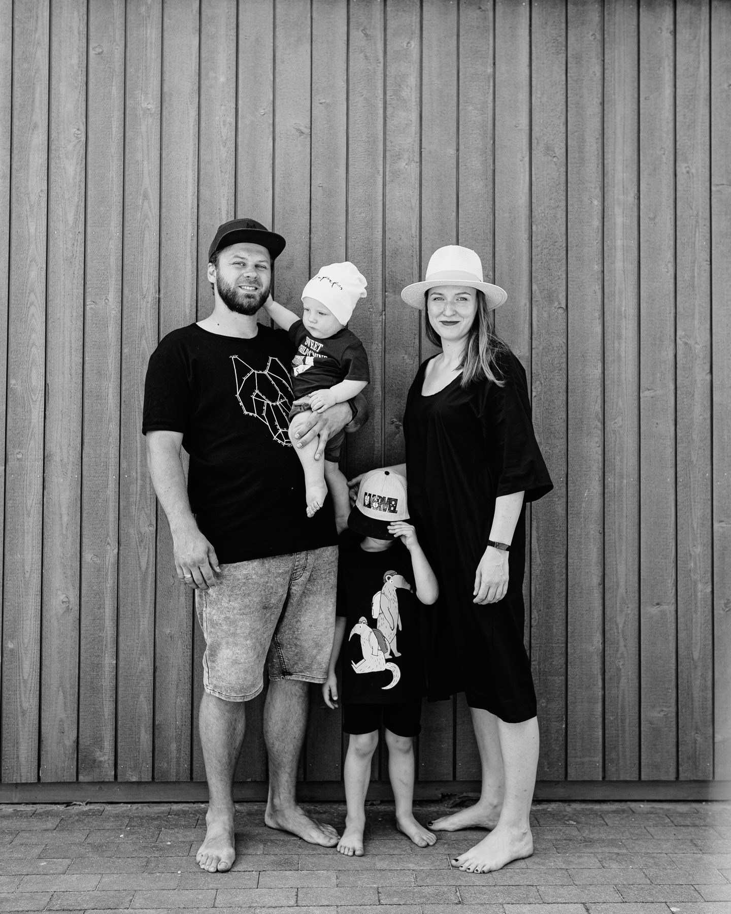 IETEIKUMI ĢIMENES FOTOSESIJAI MĀJĀS (skraidošie bērni)