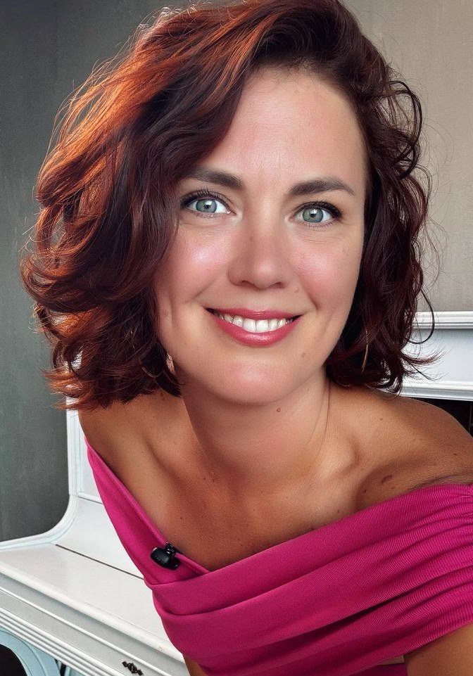 Будуарный фотограф в Риге Евгения Гурова. Магия для души и тела женщины через удивительный язык фотографии.