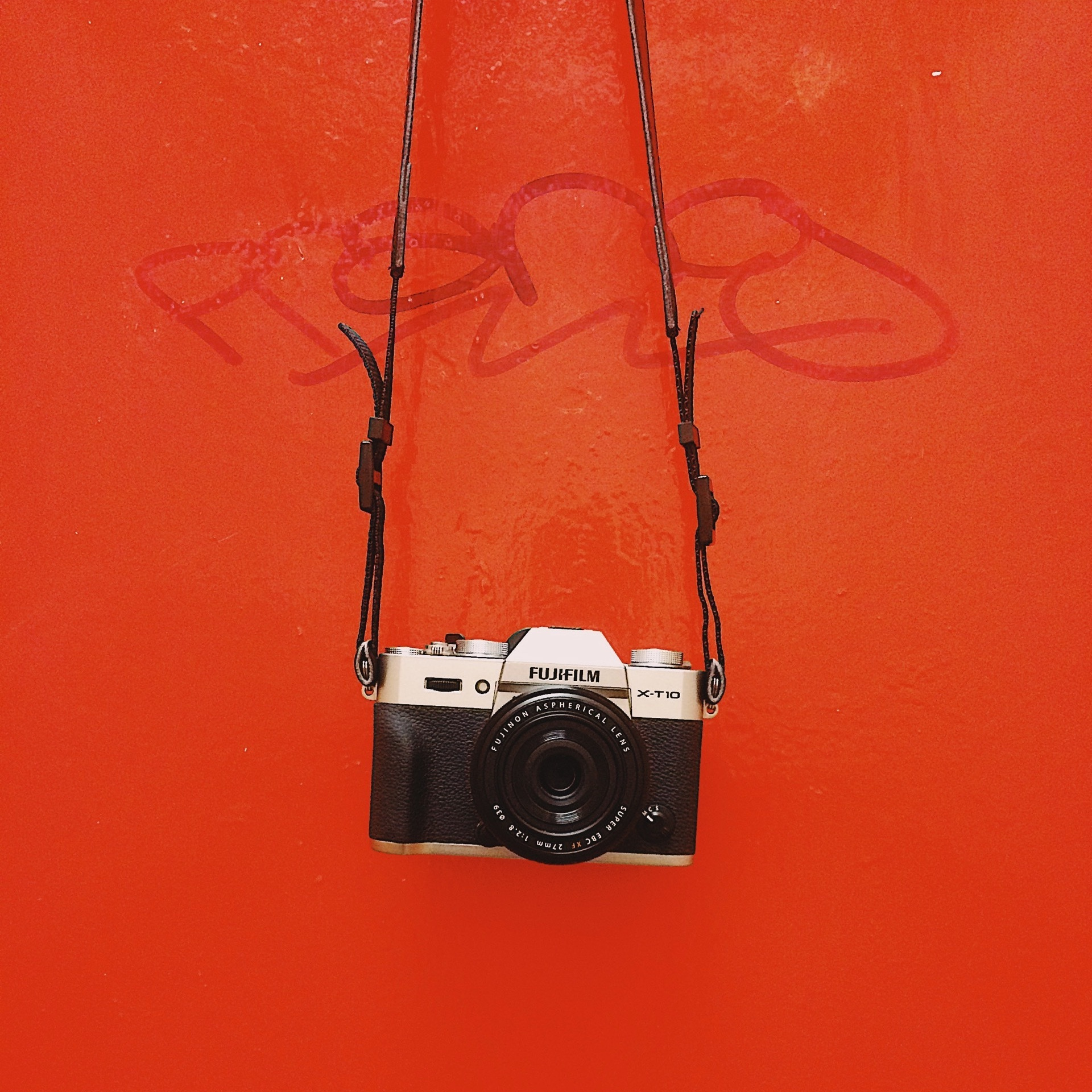 Contacts. Commercial, interior, food photographer Andrey Nikiforov, based in Rig