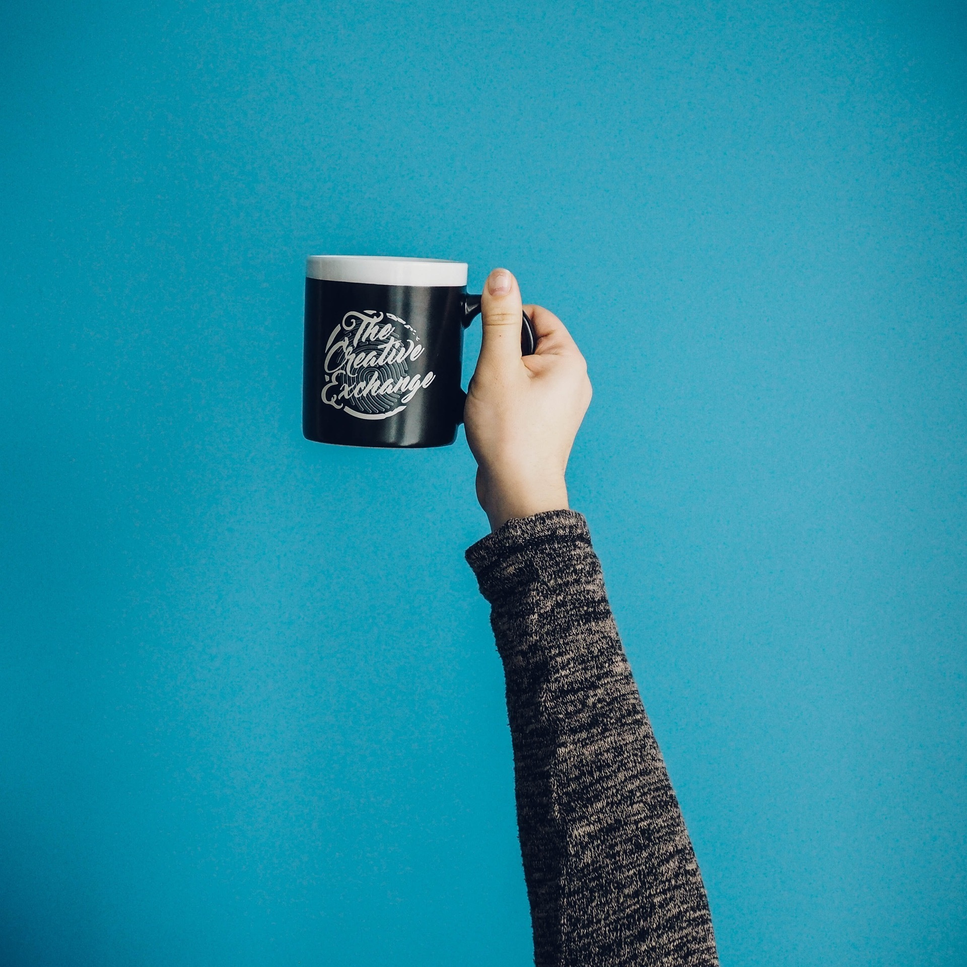 Contacts. Commercial, interior, food photographer Andrey Nikiforov, based in Rig