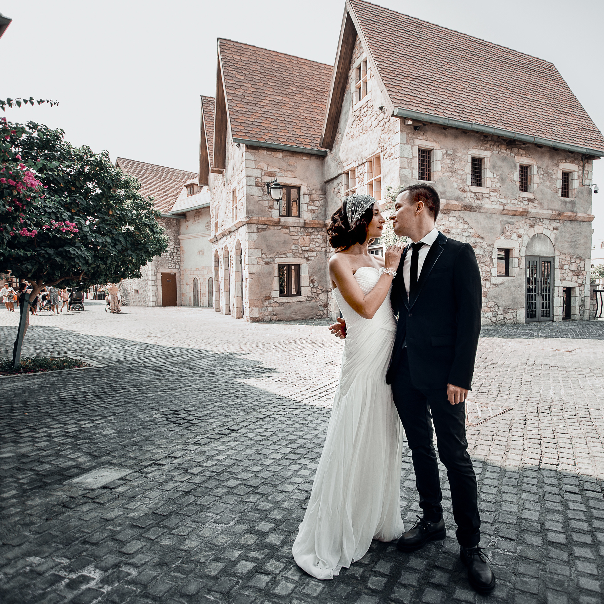 Prices and Services. Wedding female photo and video studio in UAE