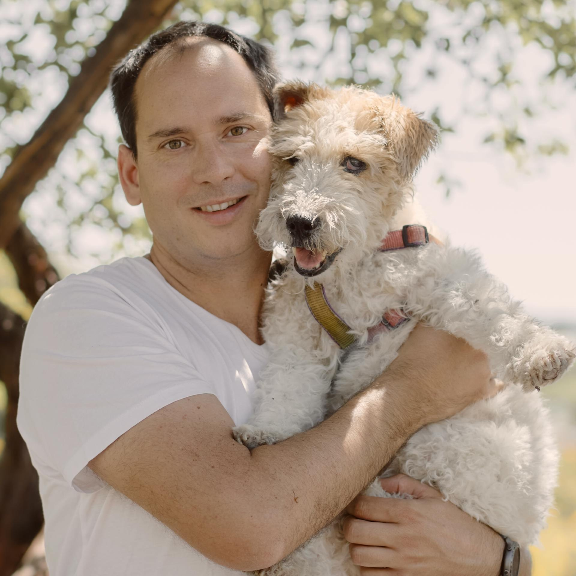 Acerca de mí — Germán Suárez Valssy Fotografía de Mascotas. Valssy – Fotografía de mascotas en Uruguay. Retratos profesionales de perros y gatos