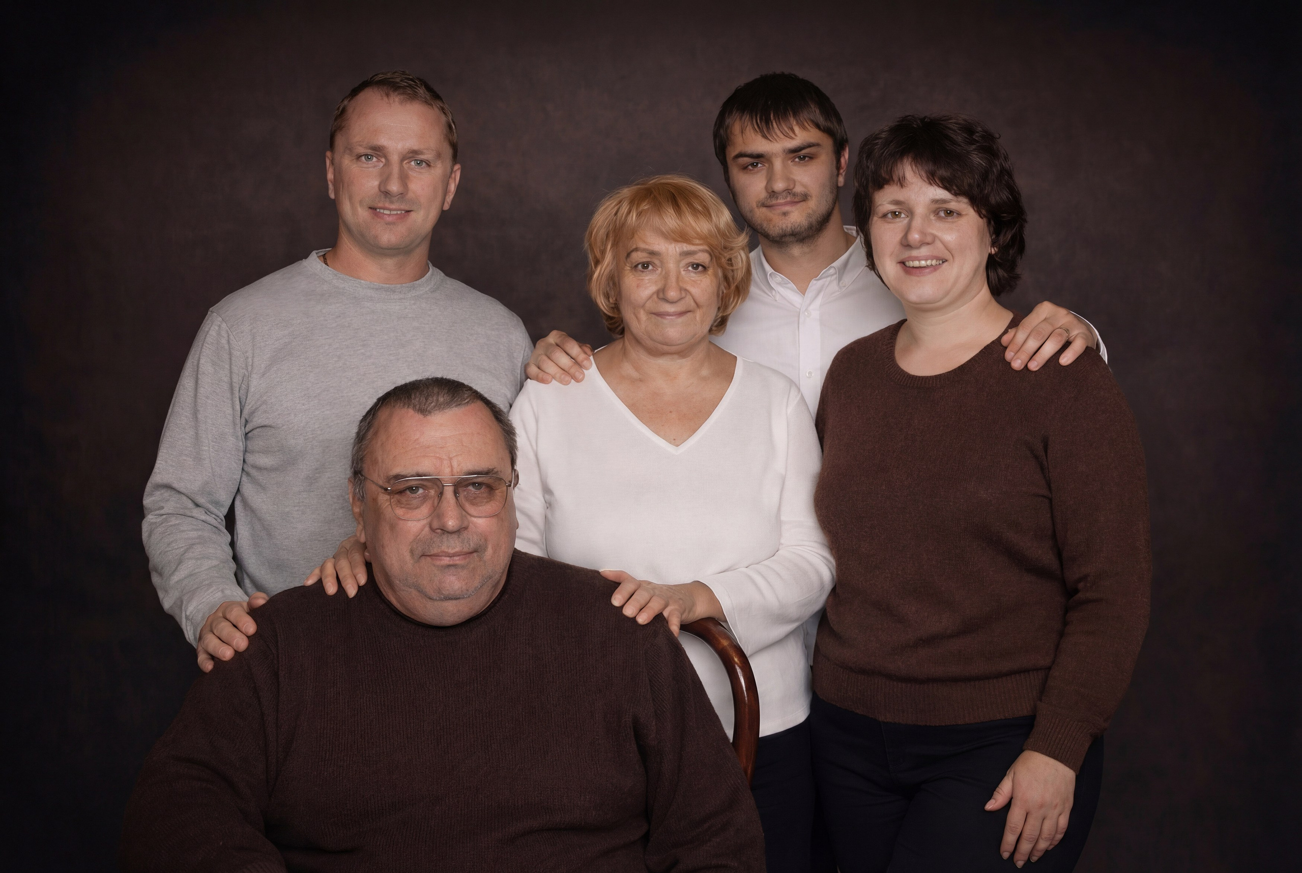 Заказать ИИ-фото или арт. Фотограф в Шанхае — Лола Пидлуская