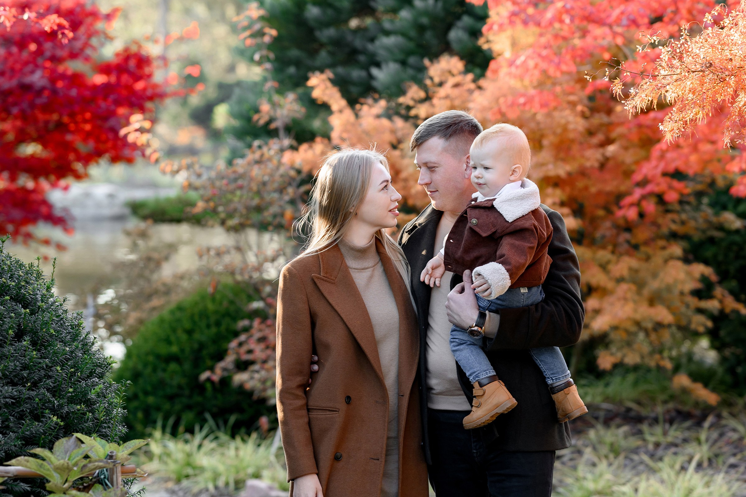FAMILY AUTUMN