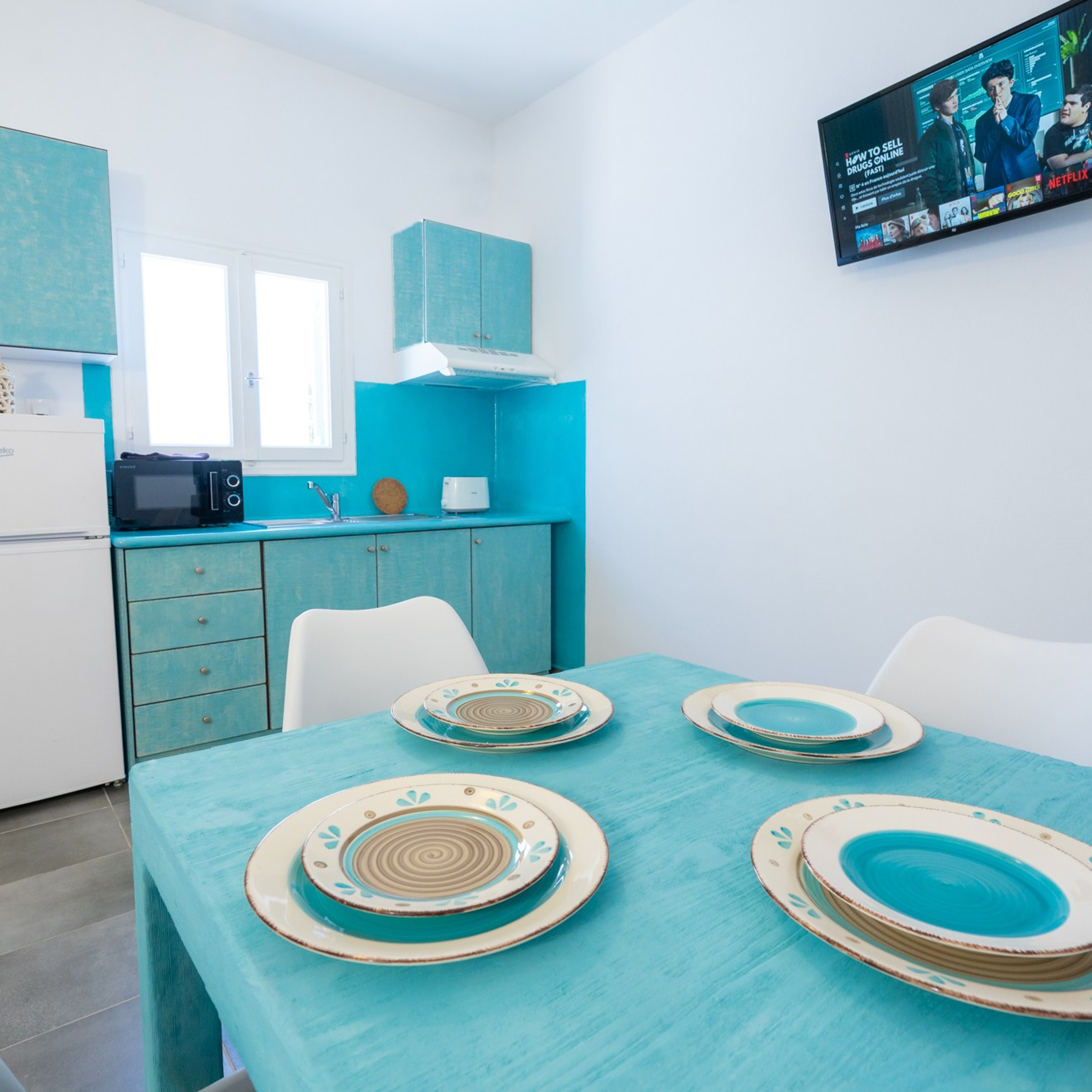 Santorini family resorts