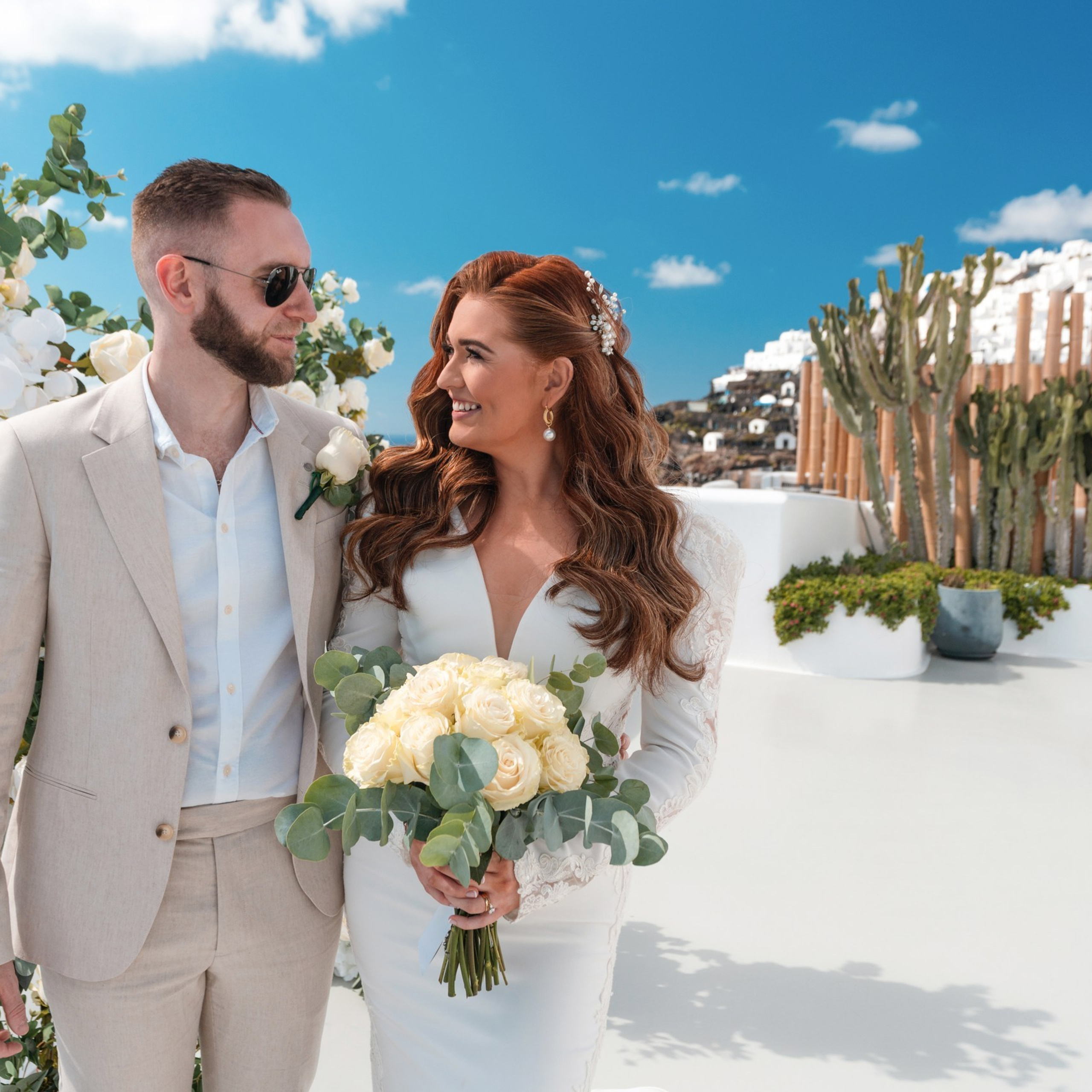 Santorini Cliffside Wedding Ceremony&nbsp;— Timeless Elegance Overlooking the Caldera