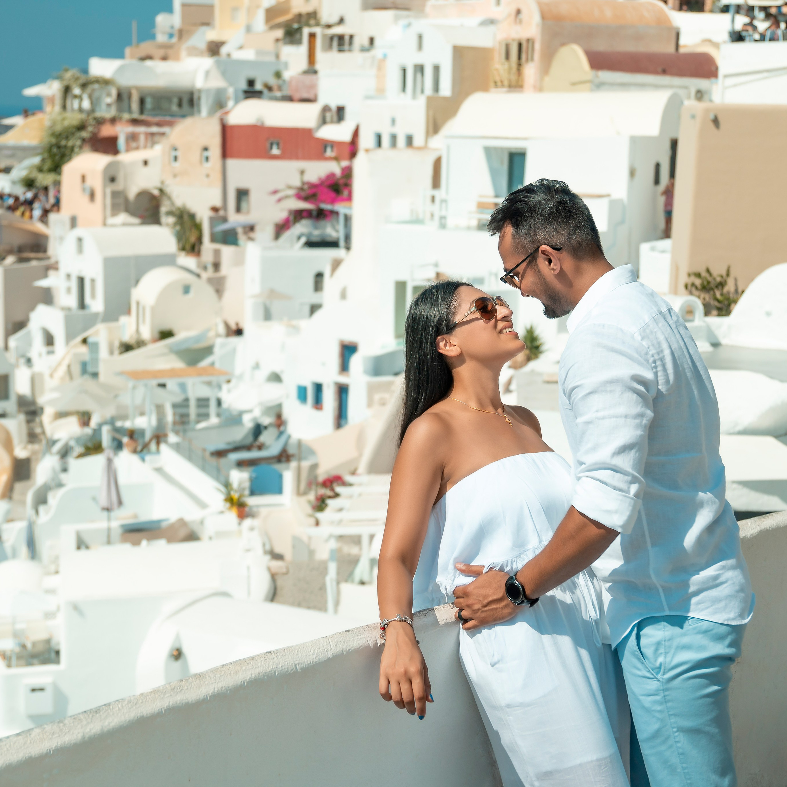 Santorini Photoshoot&nbsp;— Professional Photographer with 10+ Years of&nbsp;Experience
