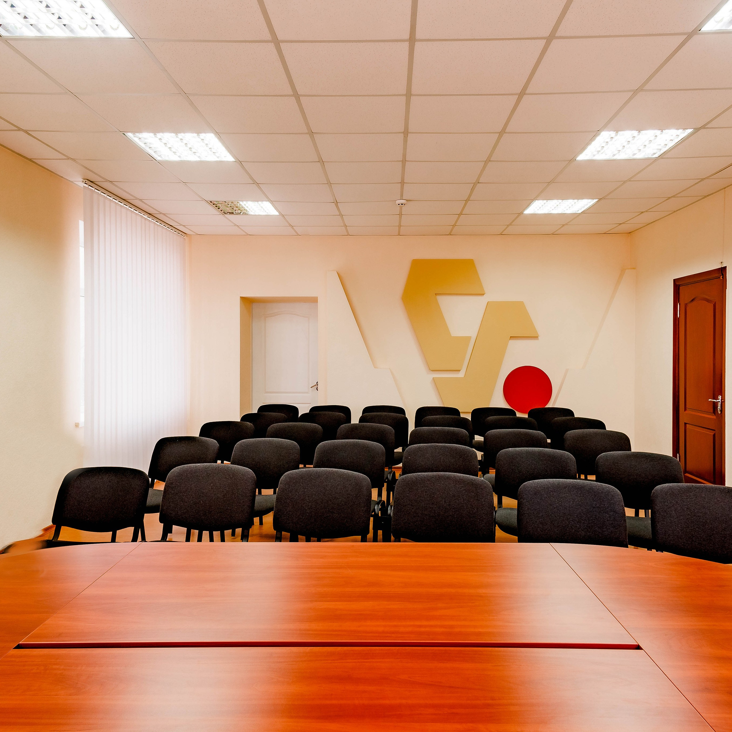 Фото офисов Alfa Bank Ukraine