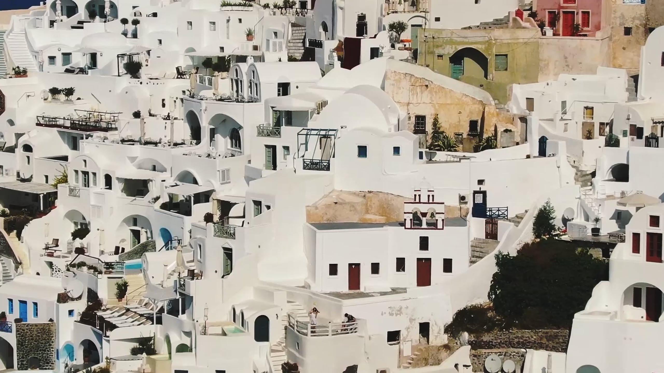 Wedding photographer in Santorini. Photographer in Santorini SokoLOVE Alex| Flying Dress Santorini