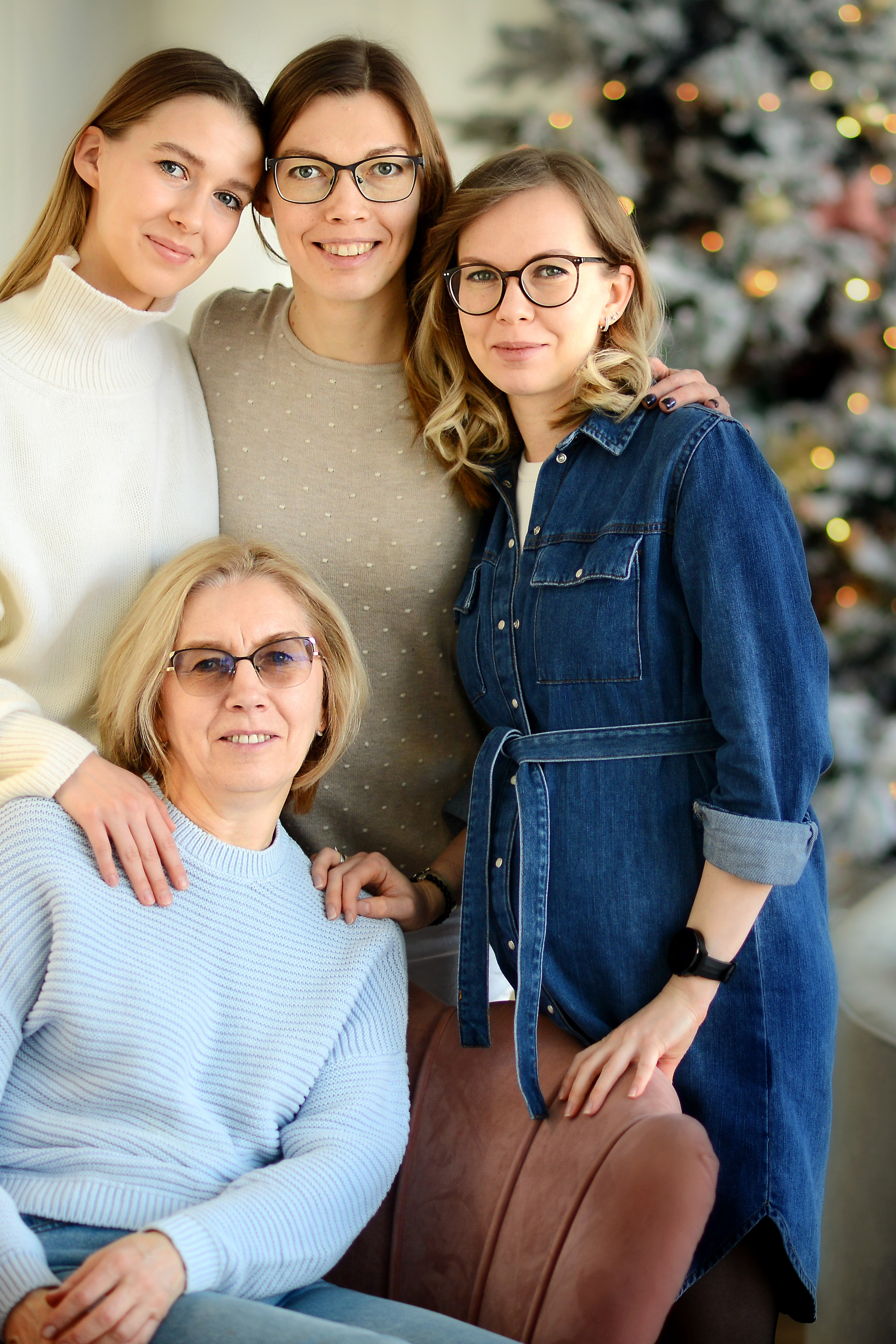 FAMILY SHOOTING IN THE STUDIO