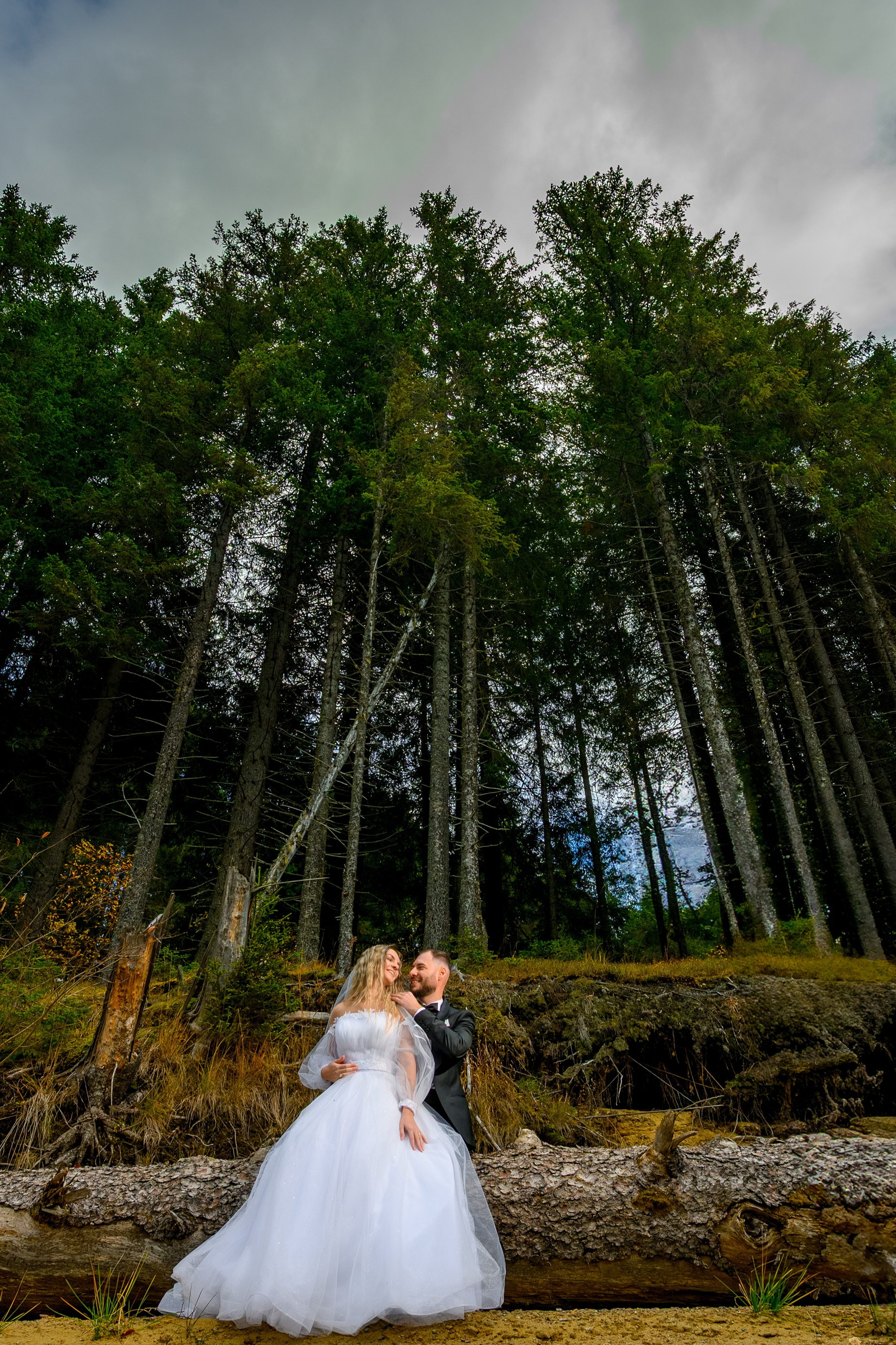 Cloud Foto — Vizualizează și Descarcă Fotografii | Cătălin Lazăr. Cătălin Lazăr Photography — Fotografie de nuntă și evenimente premium în România și Europa