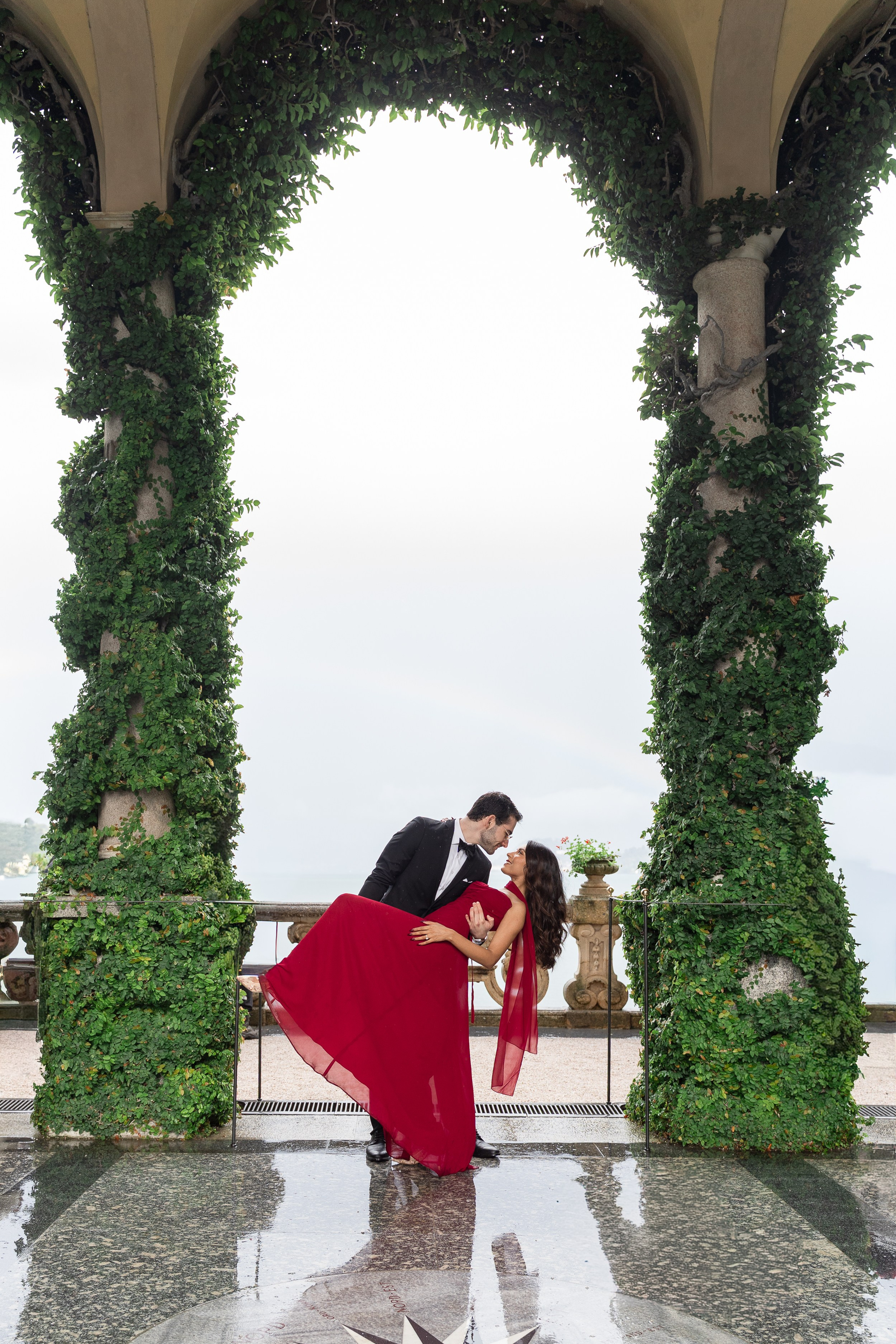 Villa Balbianello romantic couple photoshoot. Lake Como villa Balbianello photoshoot.
