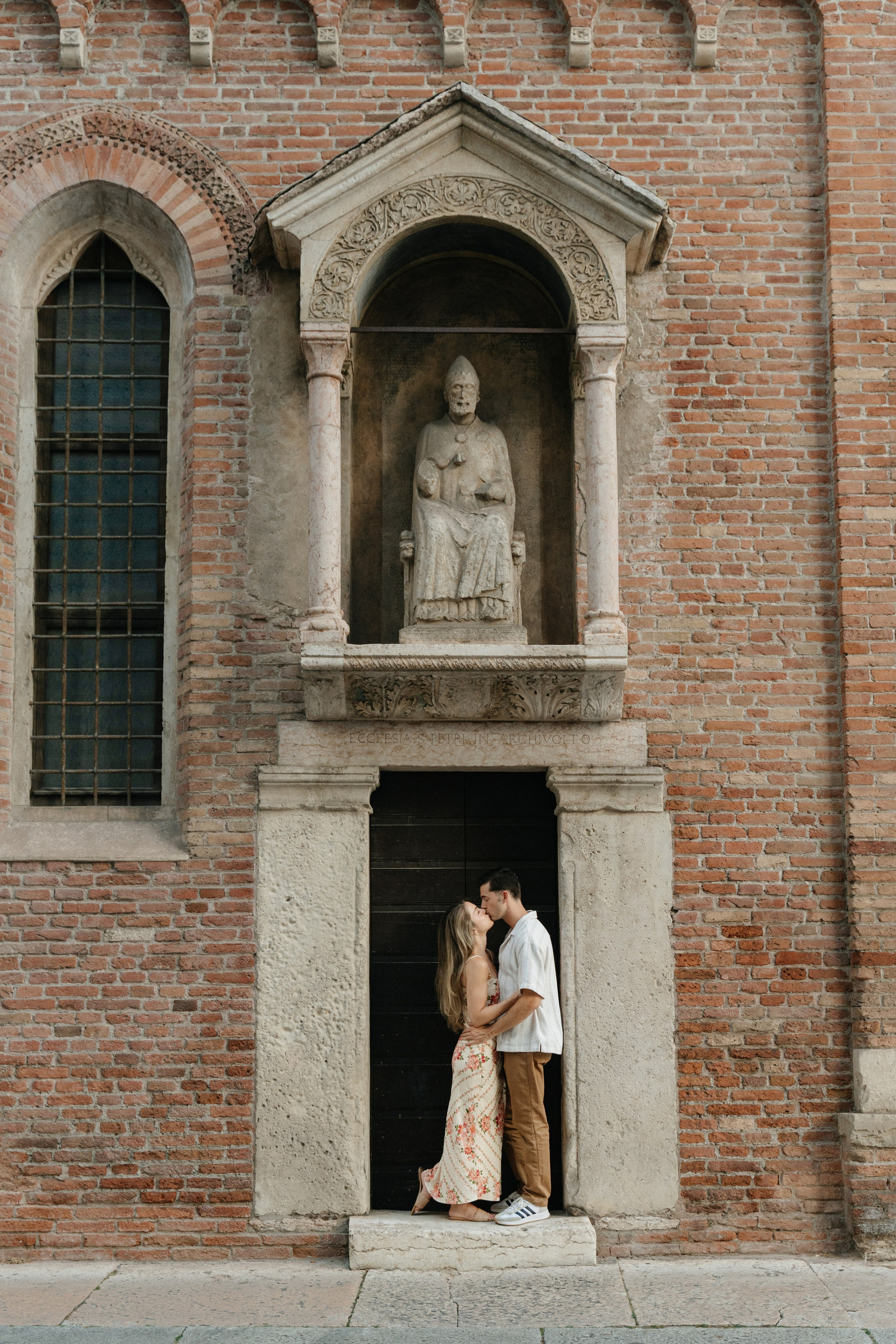 C&nbsp;& C&nbsp;(Ponte Pietra, Verona, Italy)
